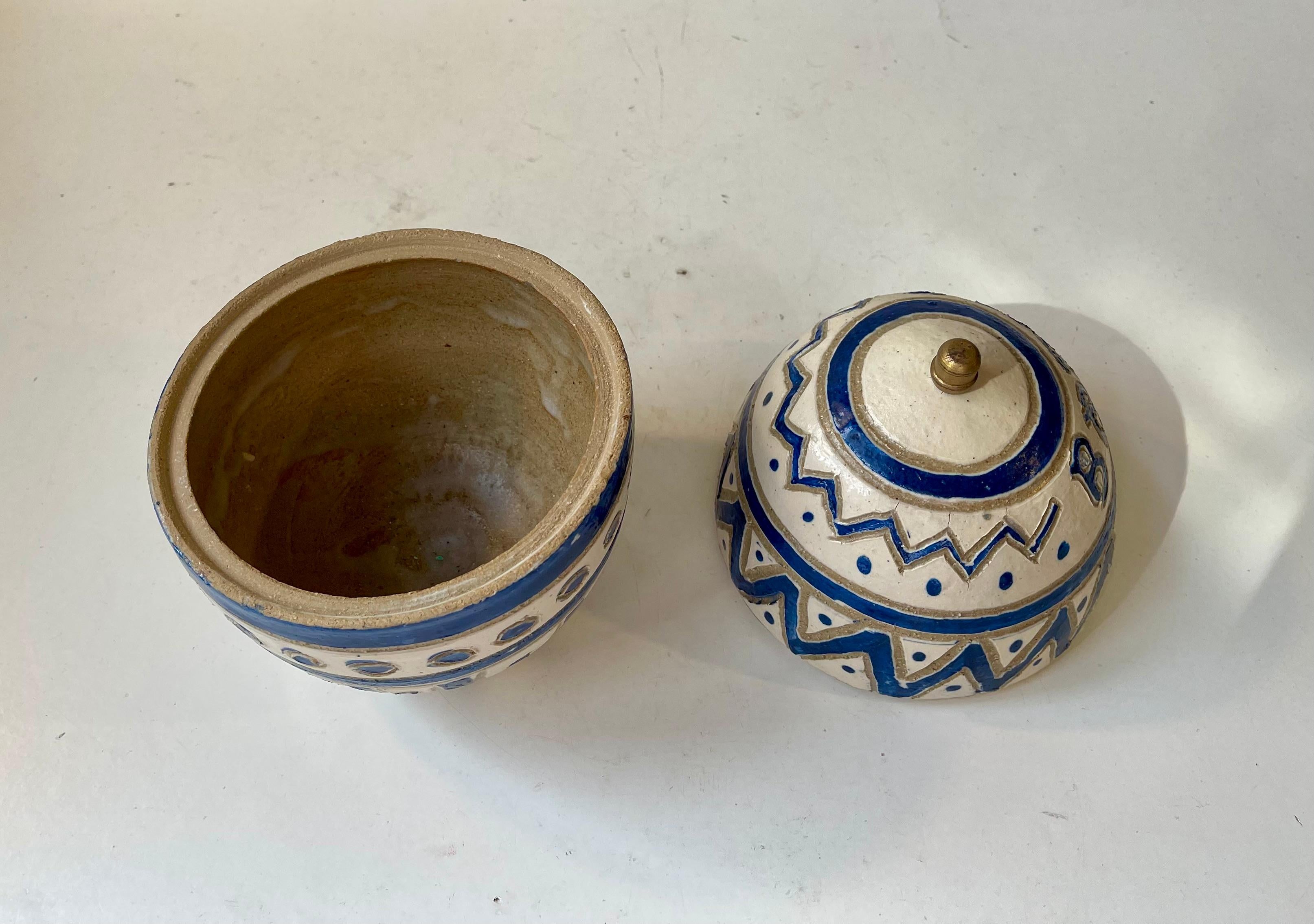 Scandinavian Naive Egg Trinket Jar in Glazed Stoneware, 1970s In Good Condition For Sale In Esbjerg, DK