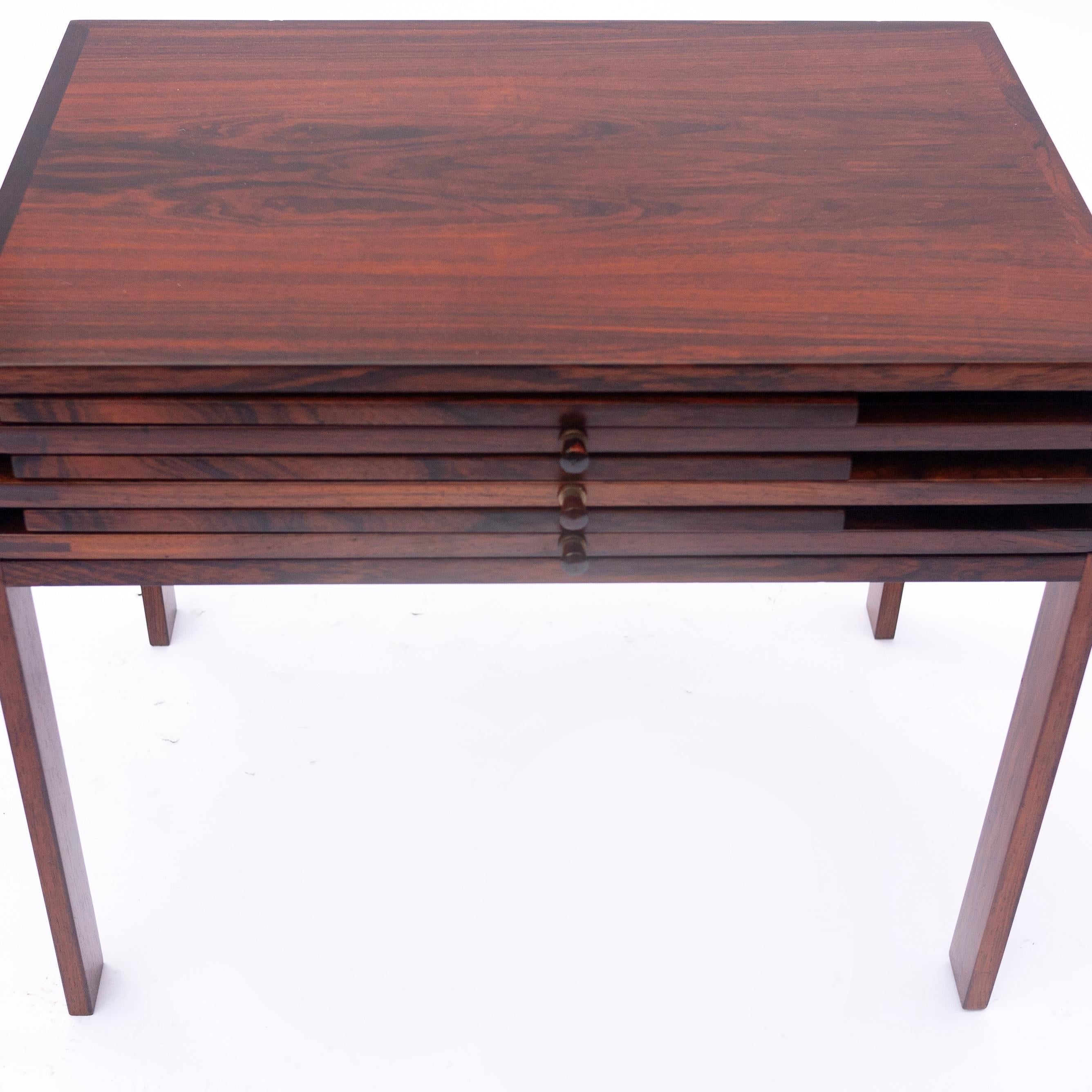 Scandinavian Nesting Tables and Side Table in Rosewood by Illum Wikkelsø, 1960s For Sale 5