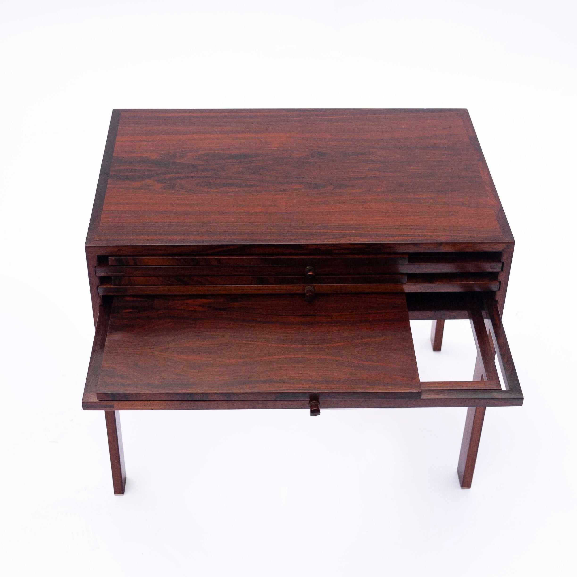 Scandinavian Nesting Tables and Side Table in Rosewood by Illum Wikkelsø, 1960s For Sale 6