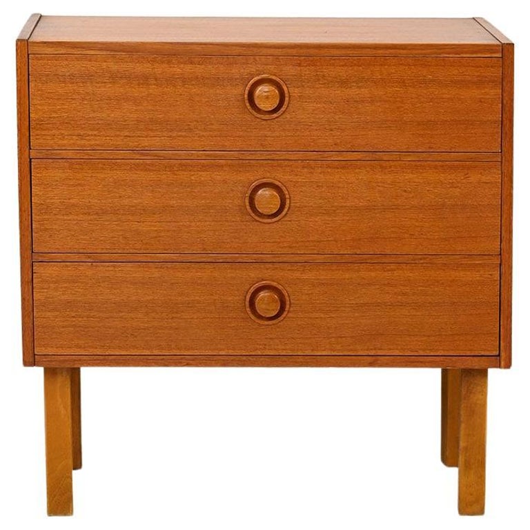 Scandinavian nightstand with three drawers For Sale at 1stDibs