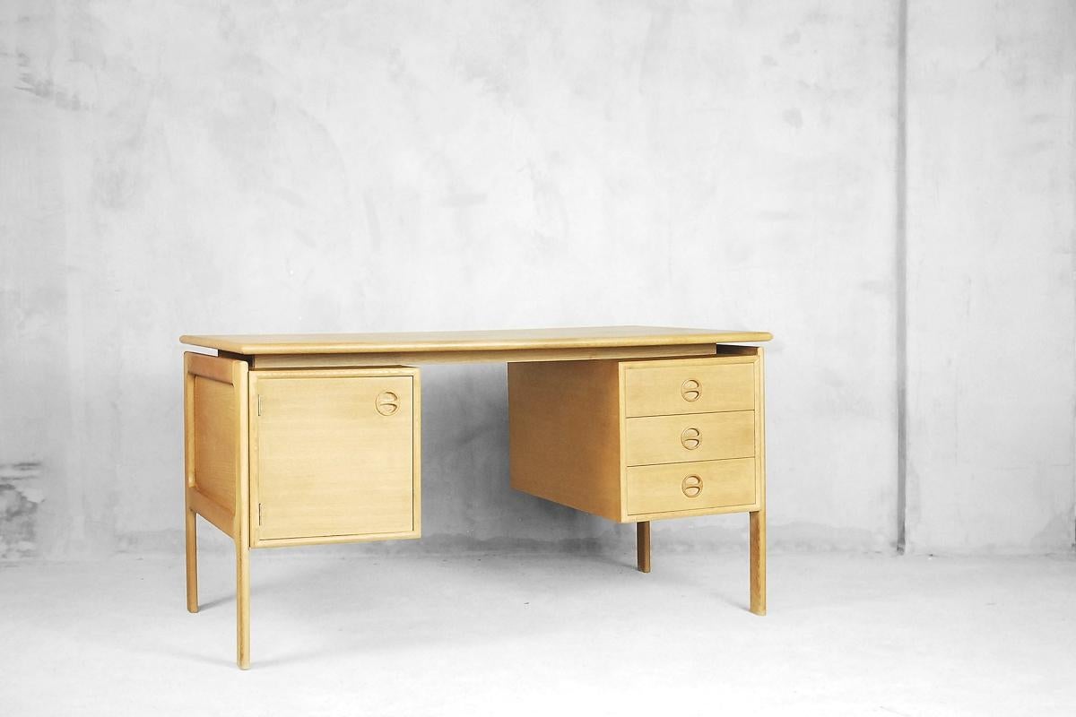 Scandinavian Modern Scandinavian Oak Bilateral Vintage Desk, 1960s For Sale