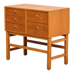 Cassettiera scandinava in Oak, anni '60