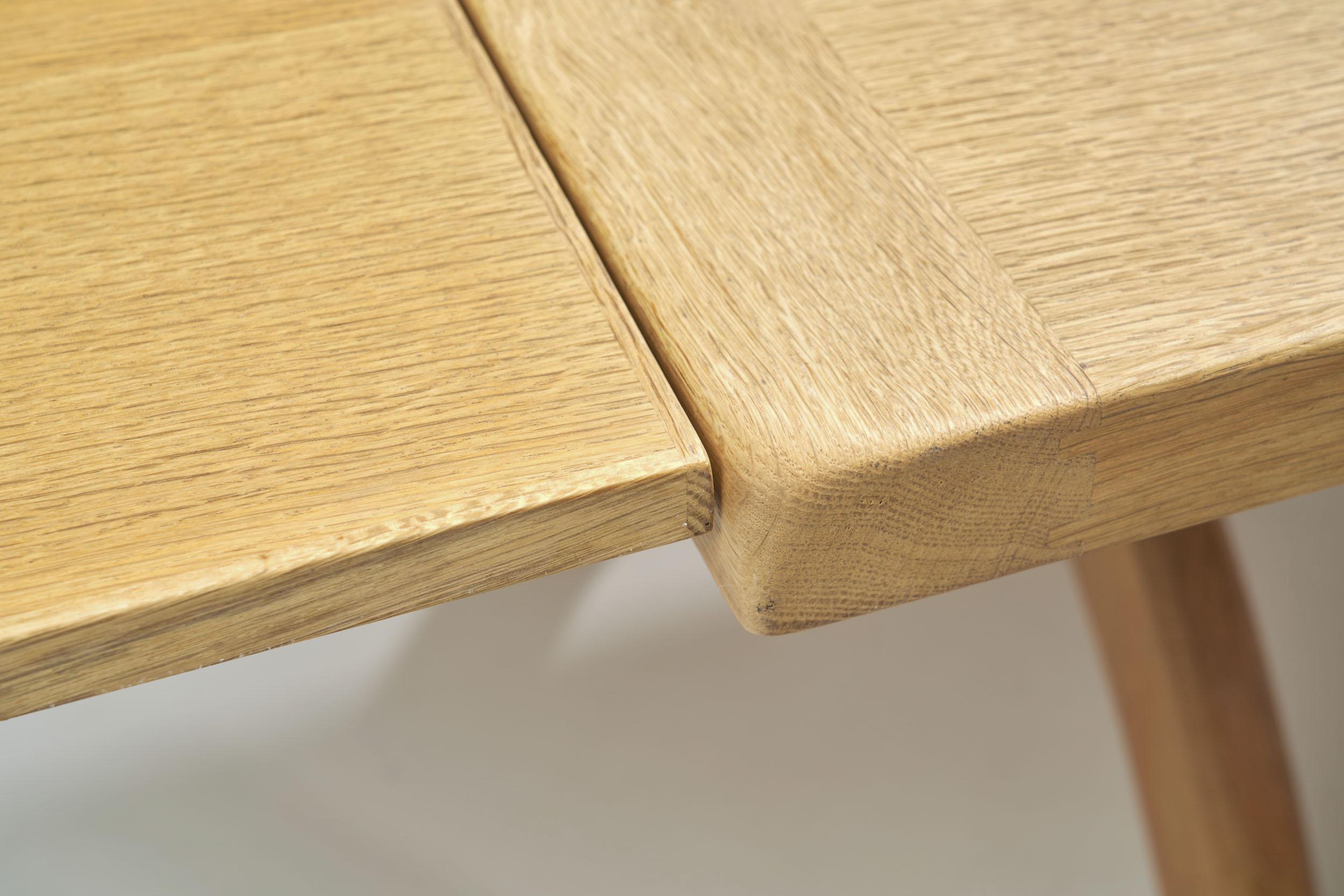 Scandinavian Oak Dining Table, Scandinavia, circa 1950s 6