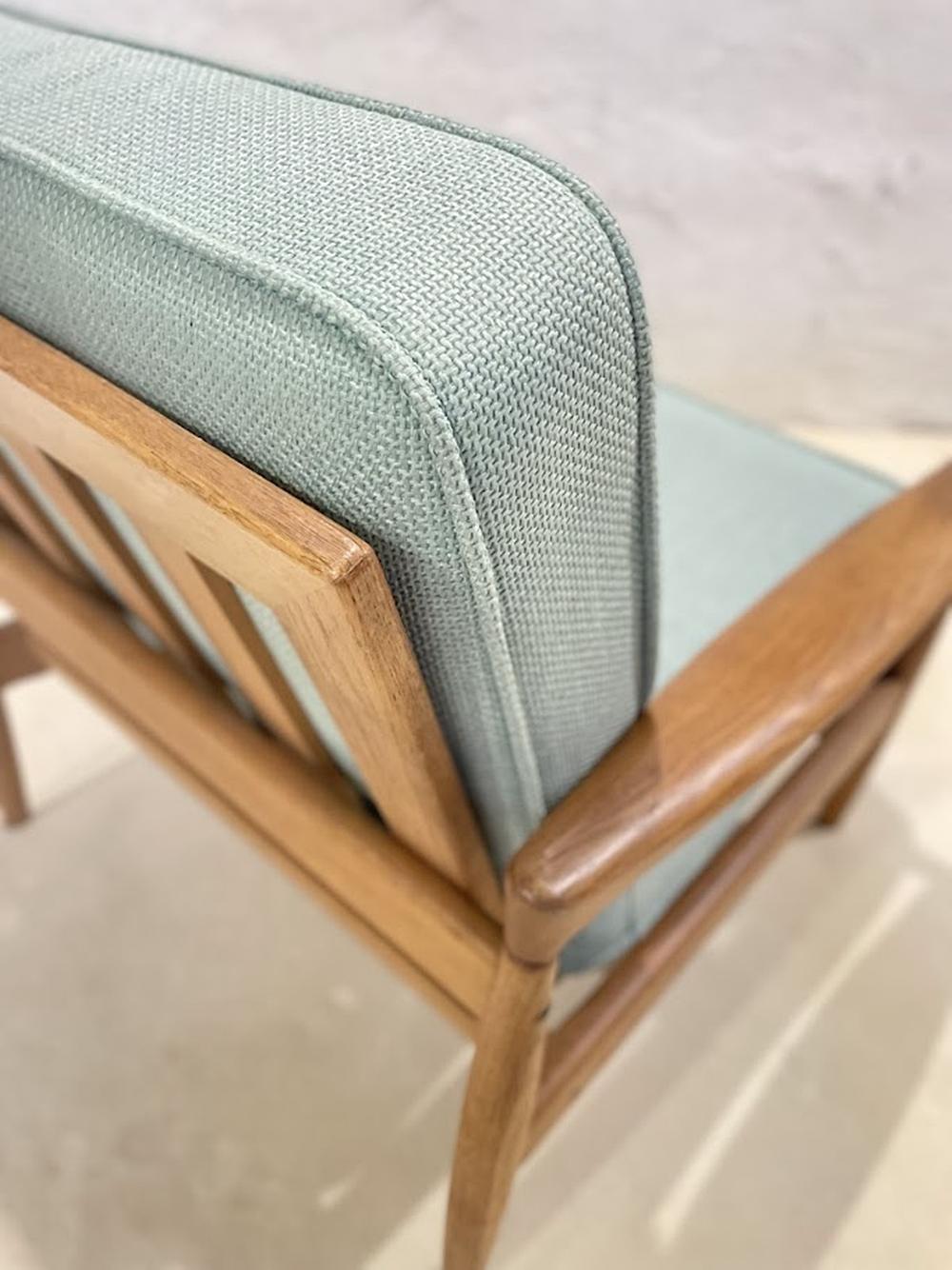 Scandinavian Oak Lounge 