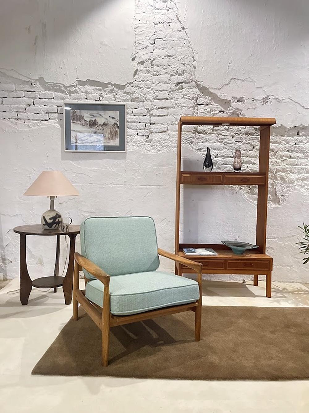 Scandinavian Oak Lounge 