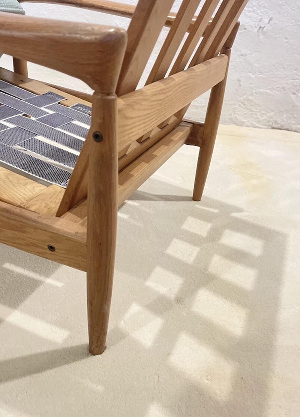 Scandinavian Oak Lounge 