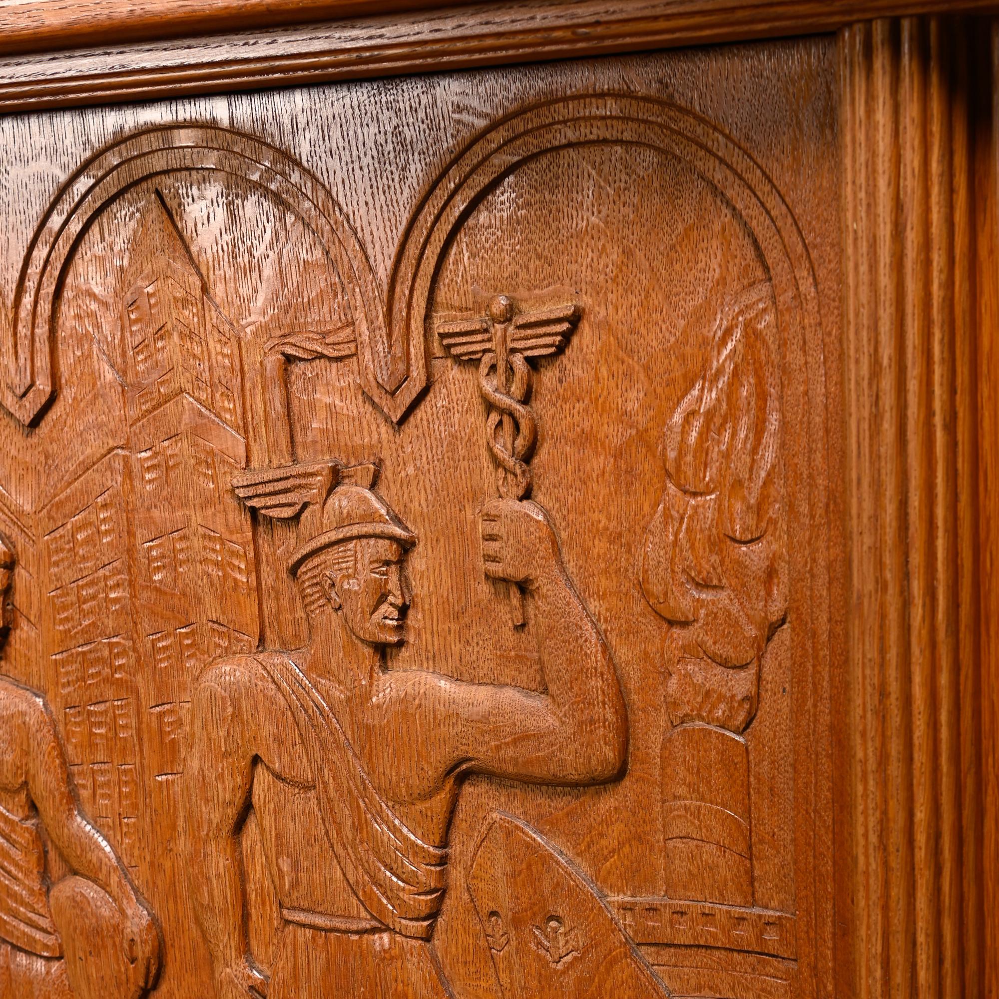 Credenza scandinava in Oak con pannello intagliato raffigurante Mercurio, Svezia, anni '60 in vendita 5