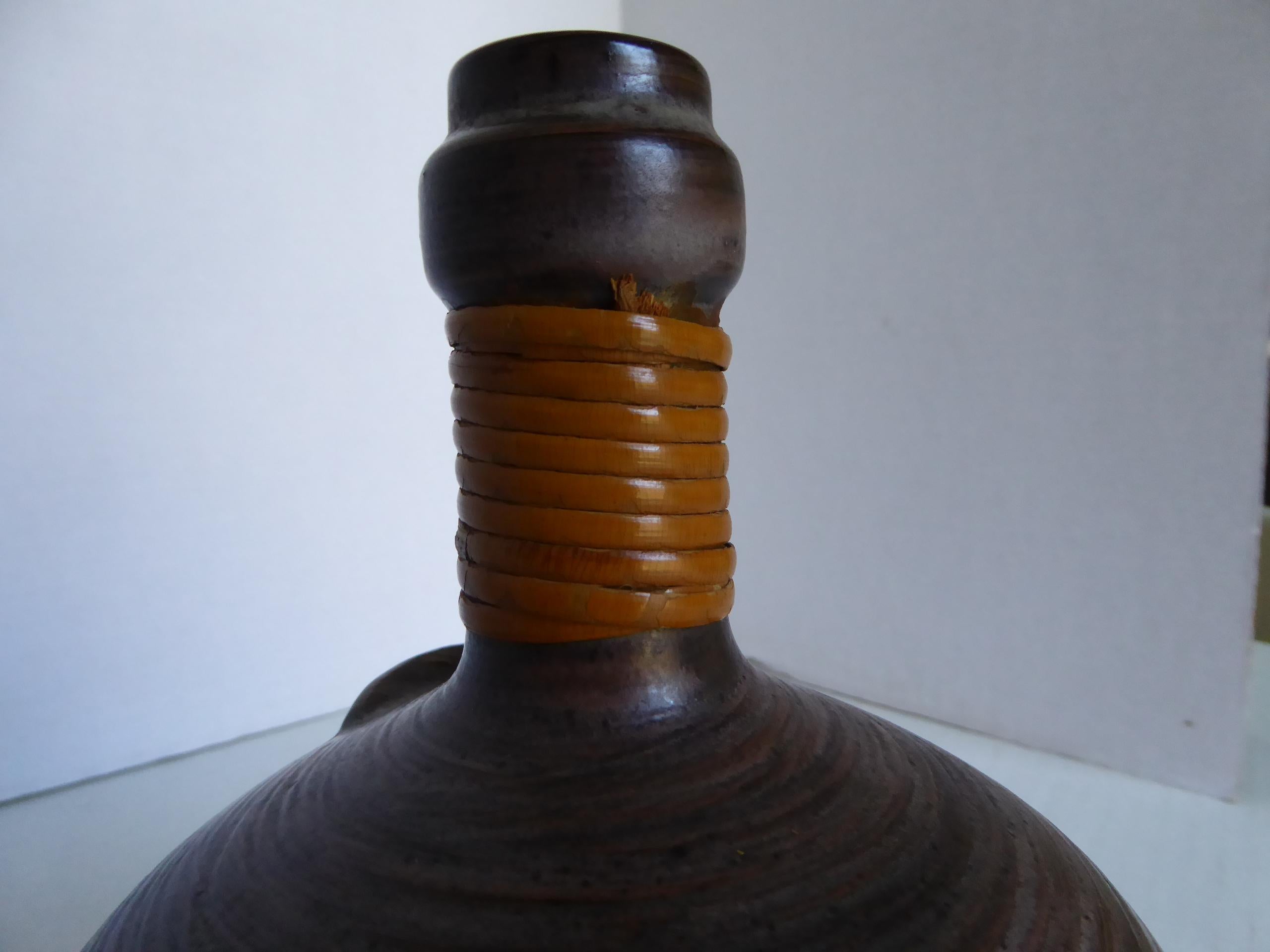 Mid-20th Century Scandinavian Organic Modern Pottery Vessel Thomas Hellström Nittsjo Sweden 1970s For Sale