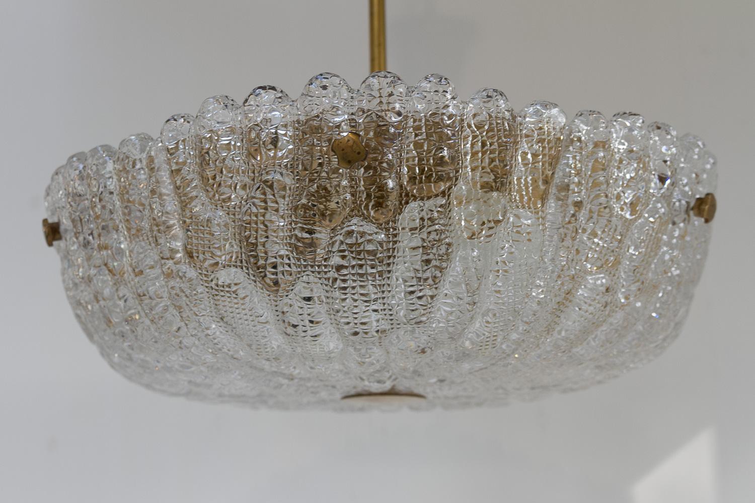 Danese Lampadario scandinavo in cristallo Orrefors Embassy di Carl Fagerlund, anni '60. in vendita