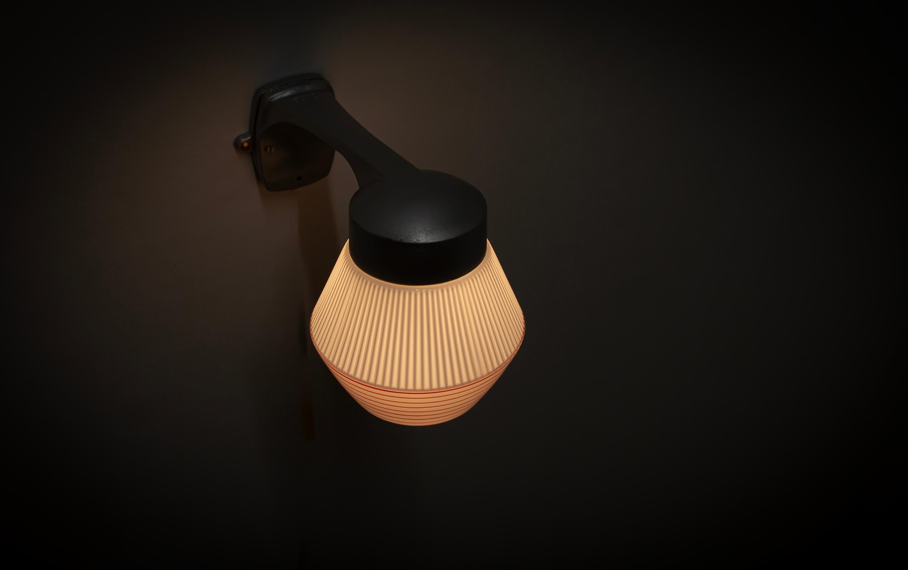 Lampada da parete scandinava per esterni in Norvegia, anni '60 in vendita 3