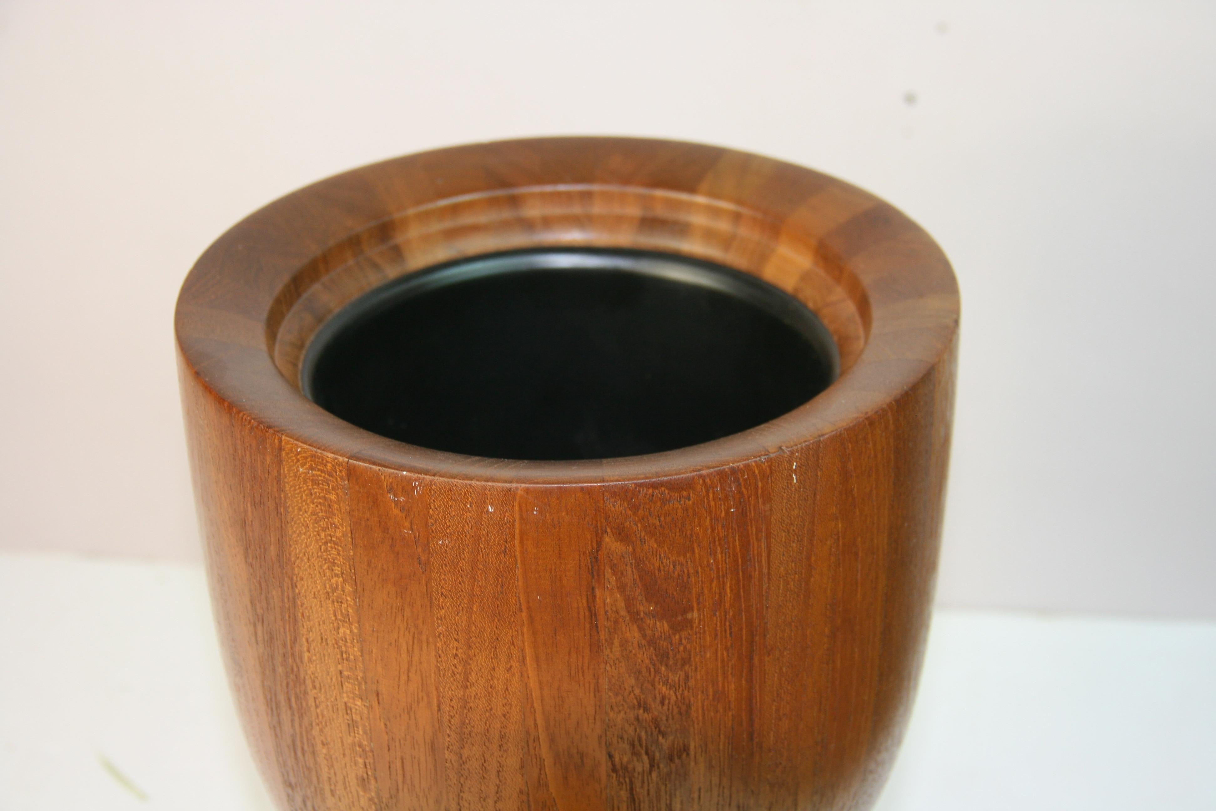 Scandinavian Oversized Teak Ice bucket For Sale 2