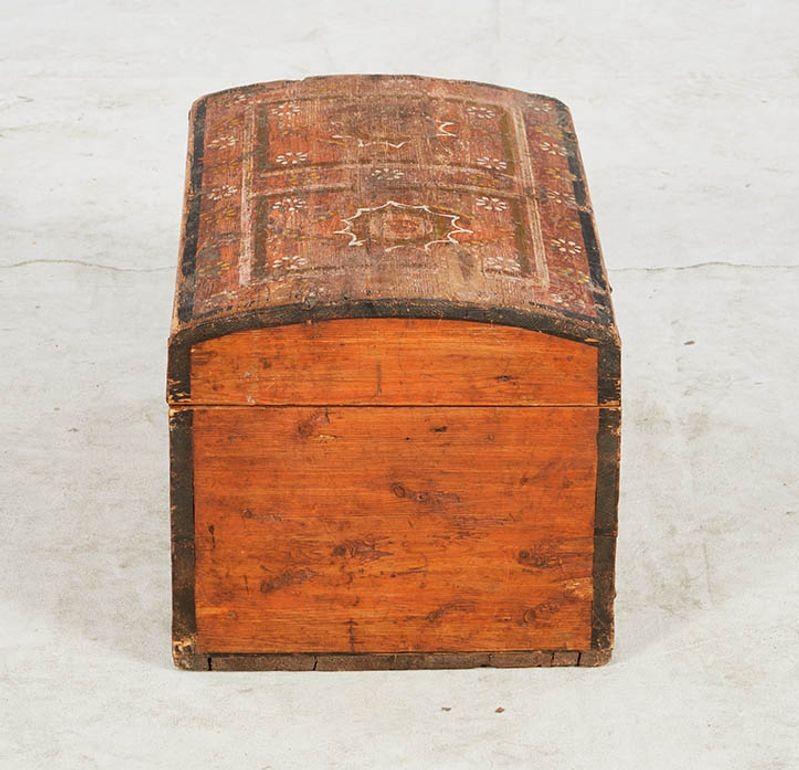 Caja decorada con pintura escandinava Mediados del siglo XIX en venta