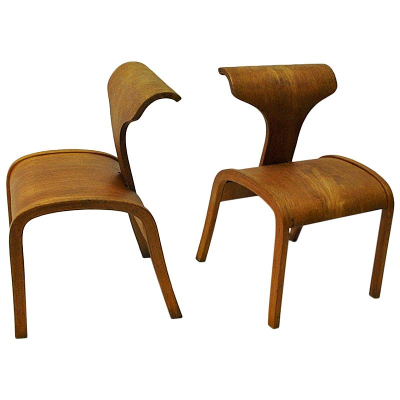 Scandinavian Pair of Great Vintage Design Childrens Wood Chairs 1950s