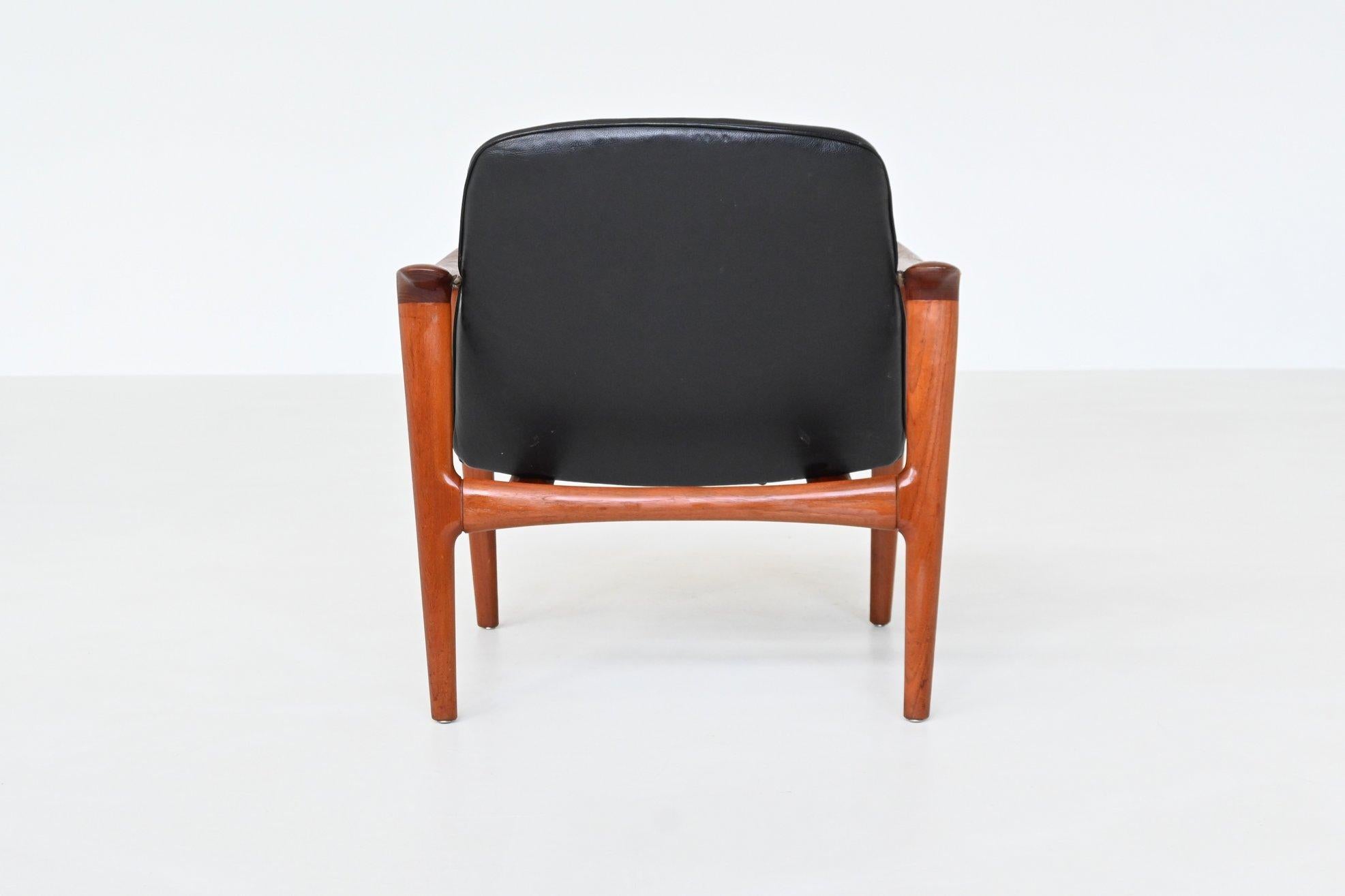 Scandinavian pair of lounge chairs in teak and leather Westnofa Norway 1960 im Angebot 7