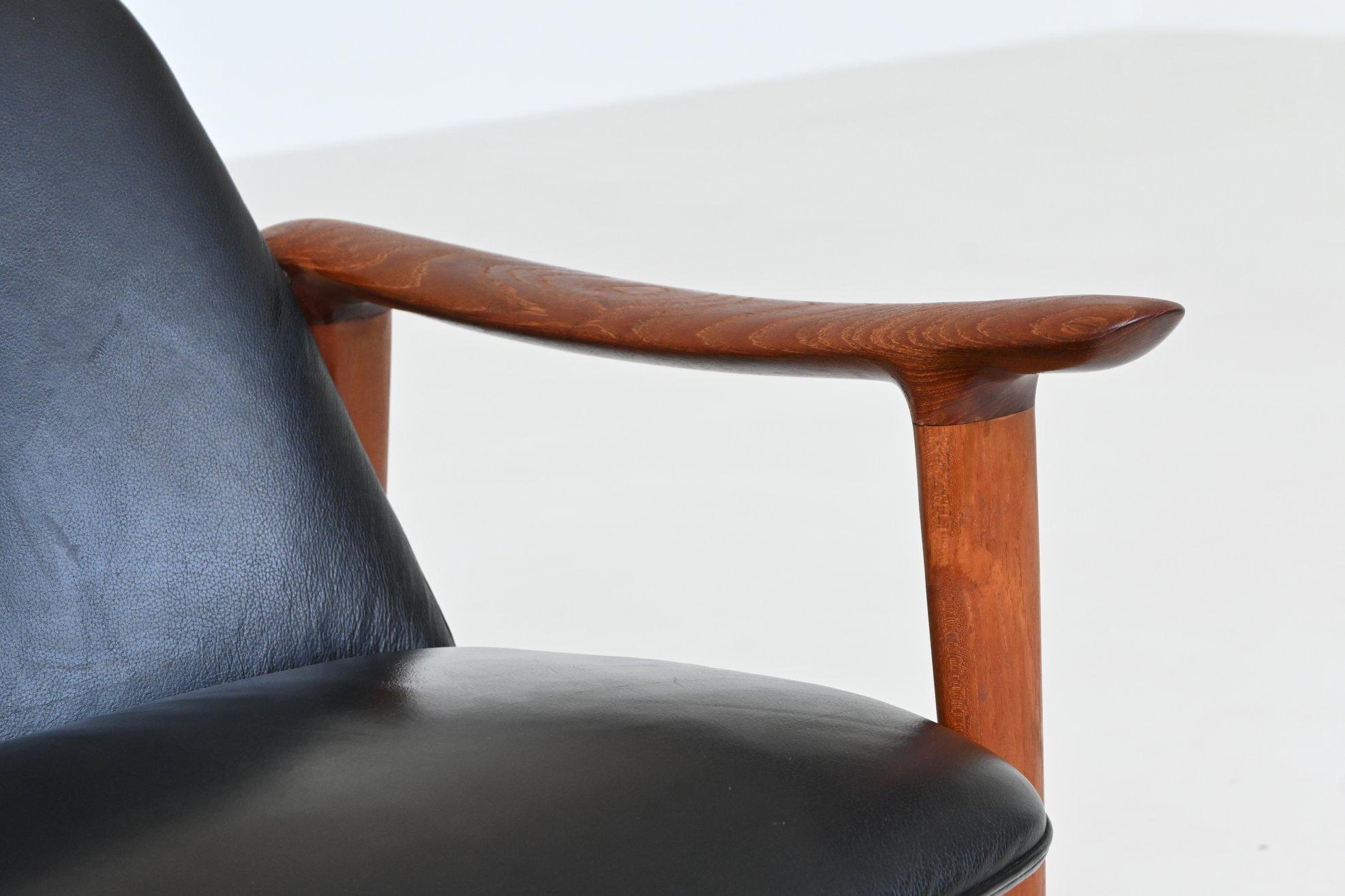 Scandinavian pair of lounge chairs in teak and leather Westnofa Norway 1960 im Angebot 9