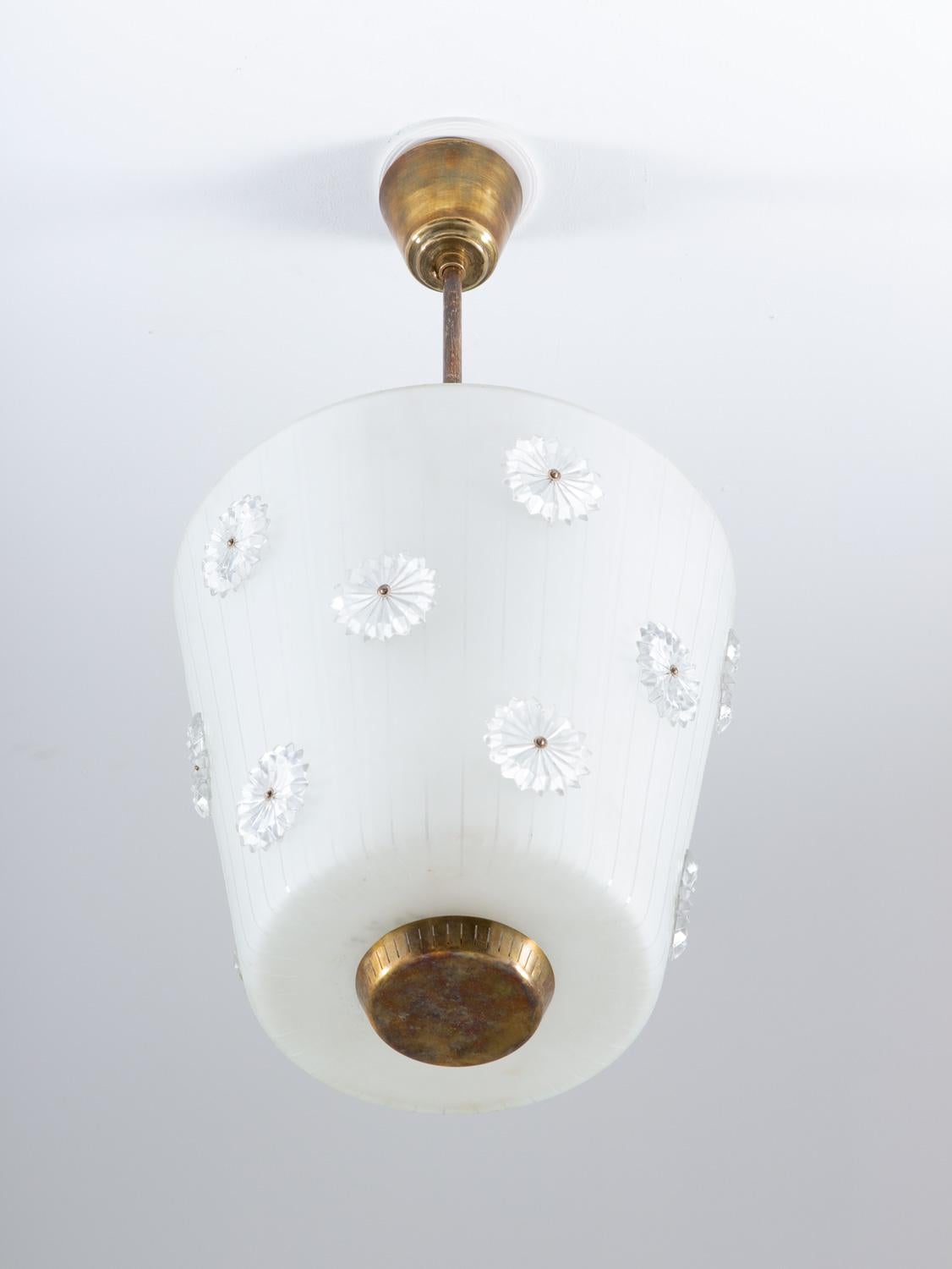 Scandinavian Pendant in Brass and Glass by Böhlmarks, Swedish Modern Era, 1940s In Good Condition In Karlstad, SE