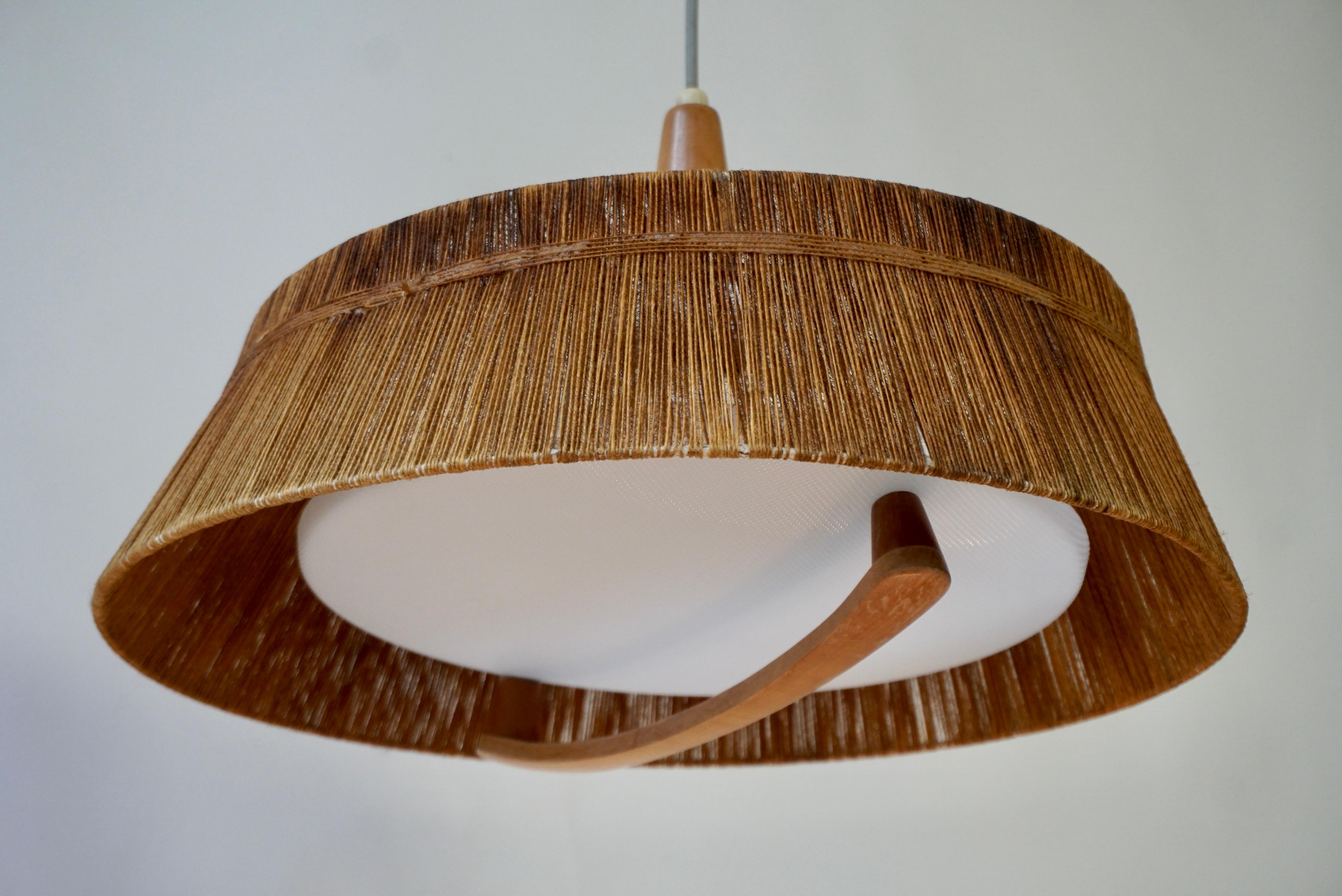Scandinavian Pendant Light in Rope, Wood and Perspex For Sale 4