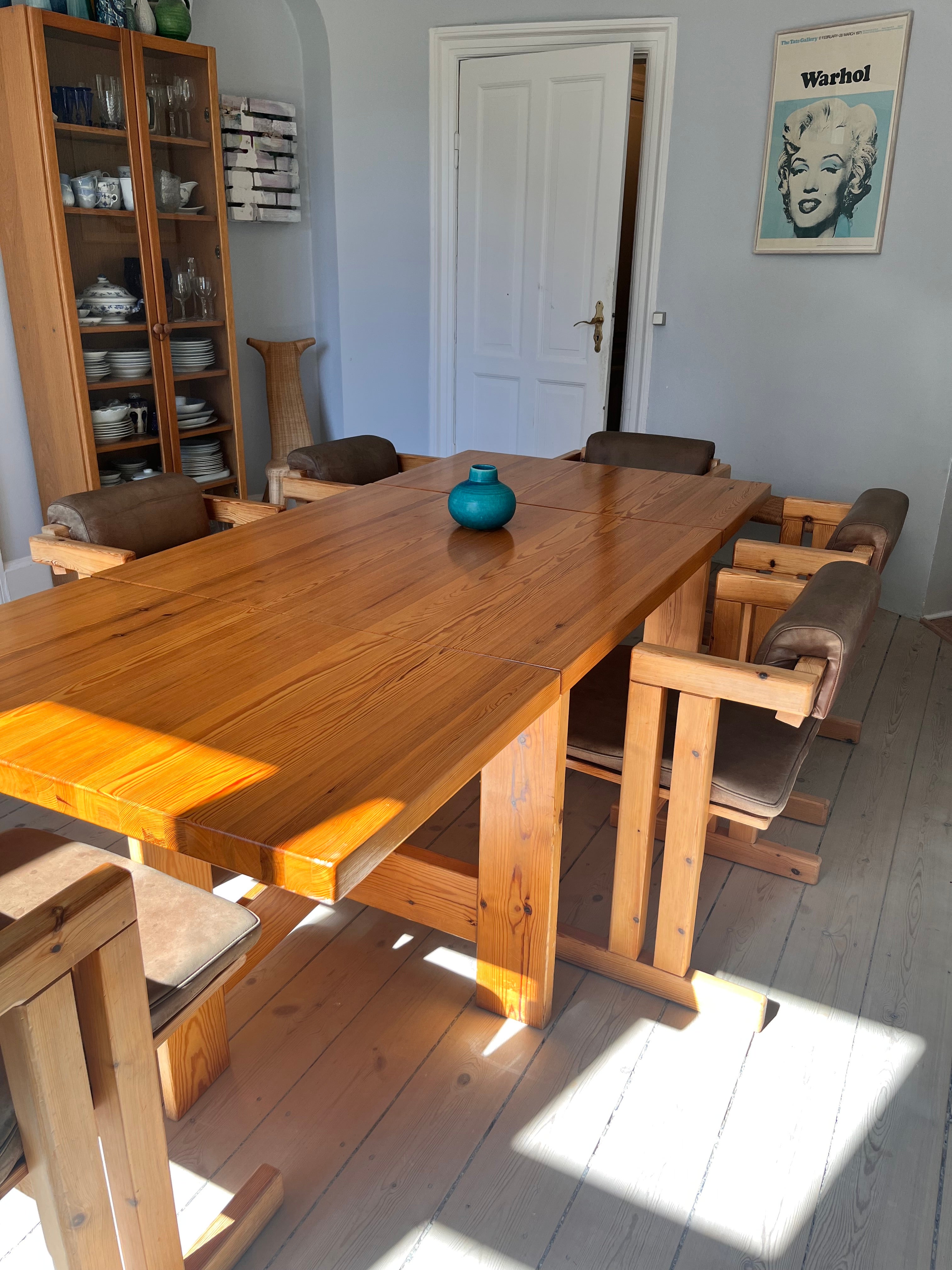 Set of six dining chairs and one dining table.

Danish dining chairs and table from 1976 and with only one previous owner.

The chairs were designed according to the owner's wishes and made by a local Danish carpenter along with the huge dining