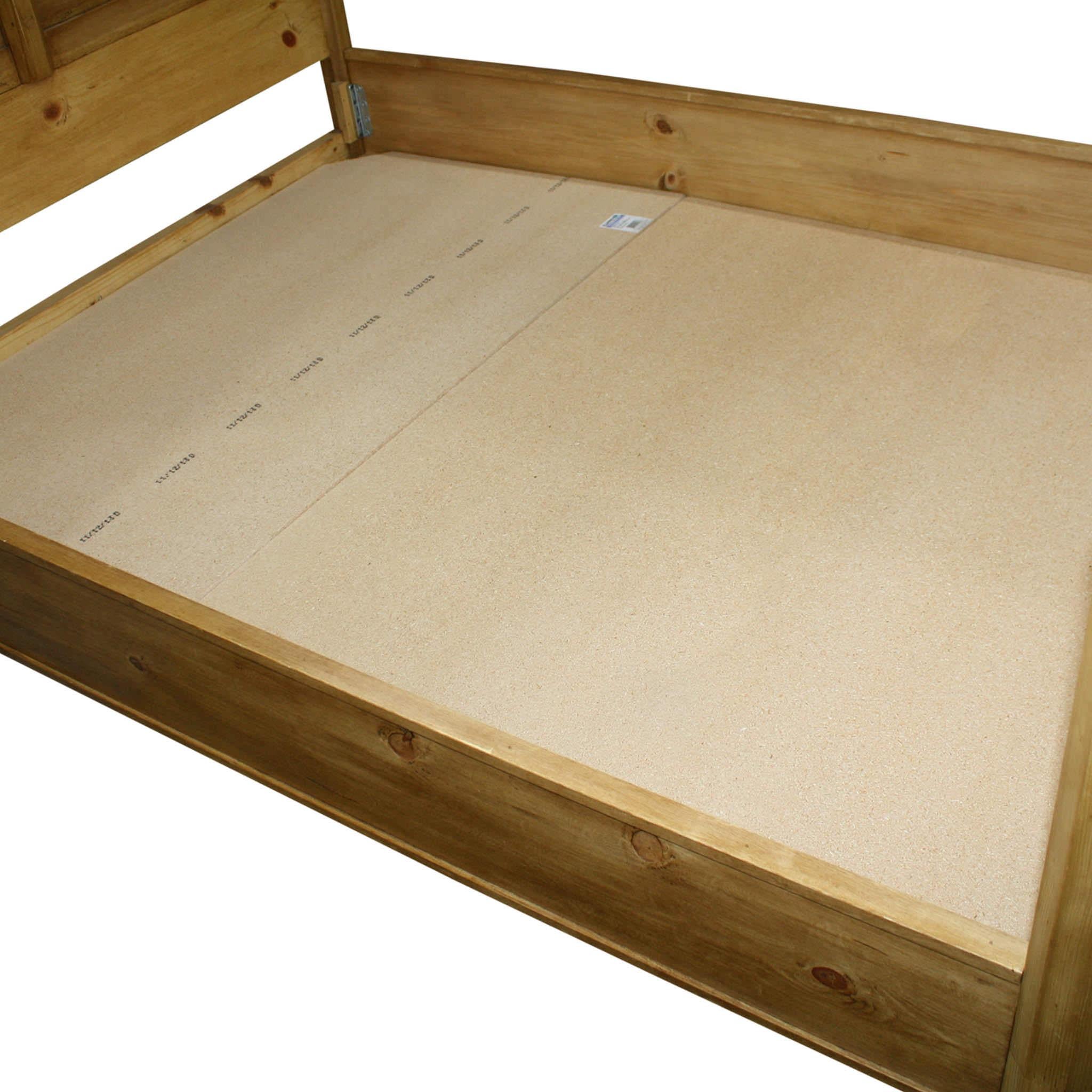 Scandinavian Pine Queen Bed Frame, circa 1930 4