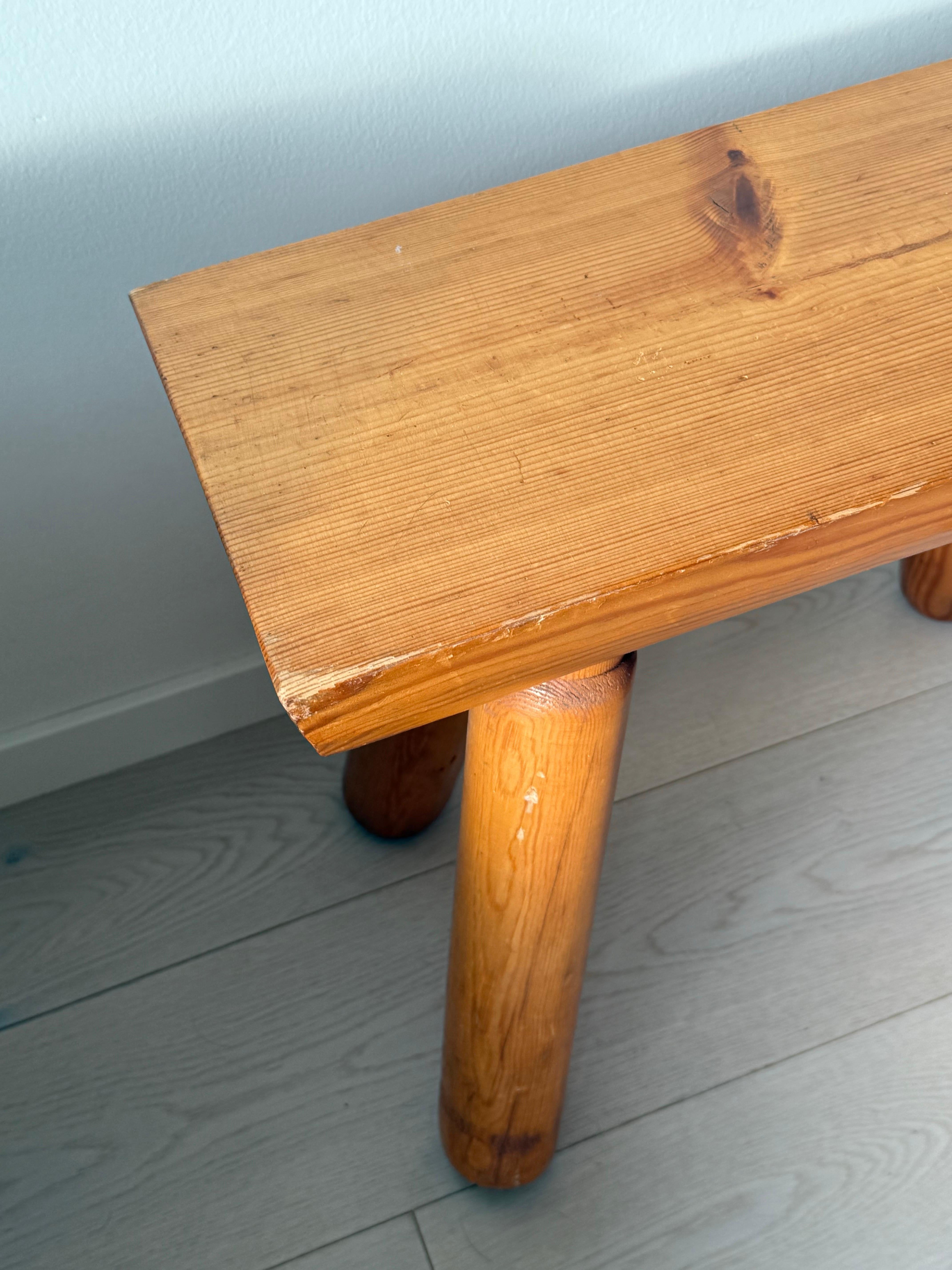 Hocker aus skandinavischer Kiefer, 1970er Jahre (20. Jahrhundert) im Angebot