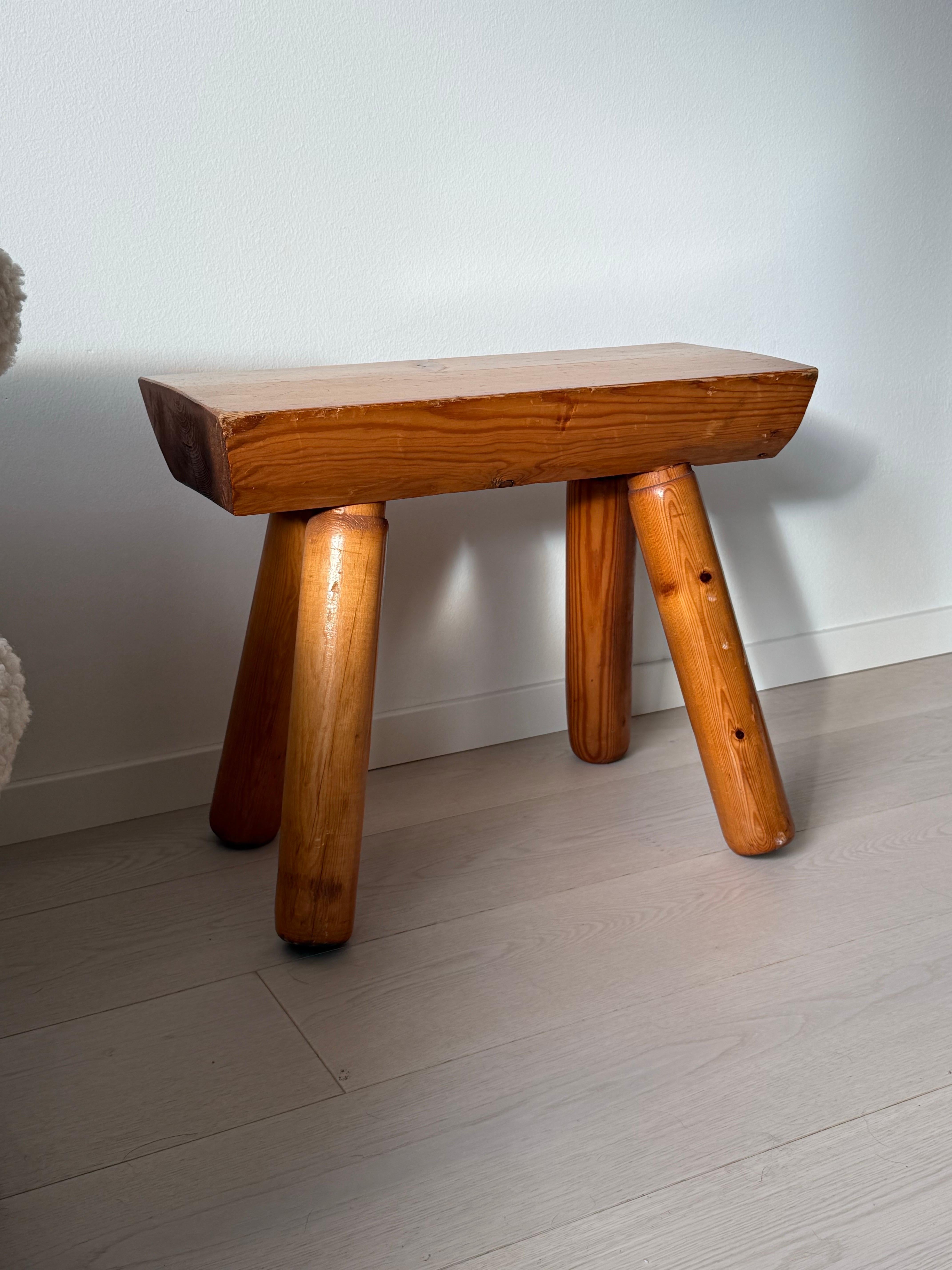 Hocker aus skandinavischer Kiefer, 1970er Jahre im Angebot 1