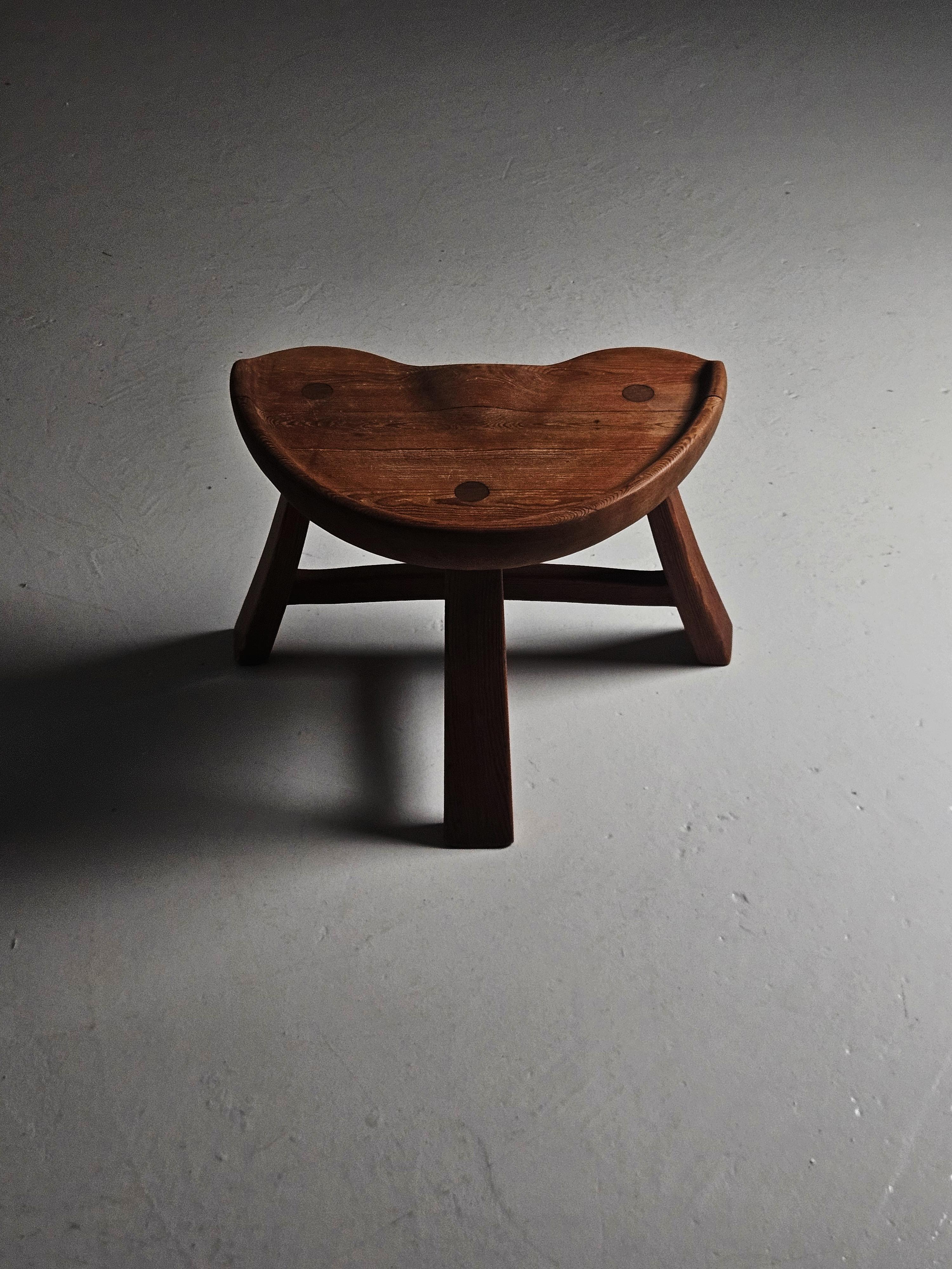 Scandinavian pine stool by Krogenæs Møbler, Norway, 1960s 4