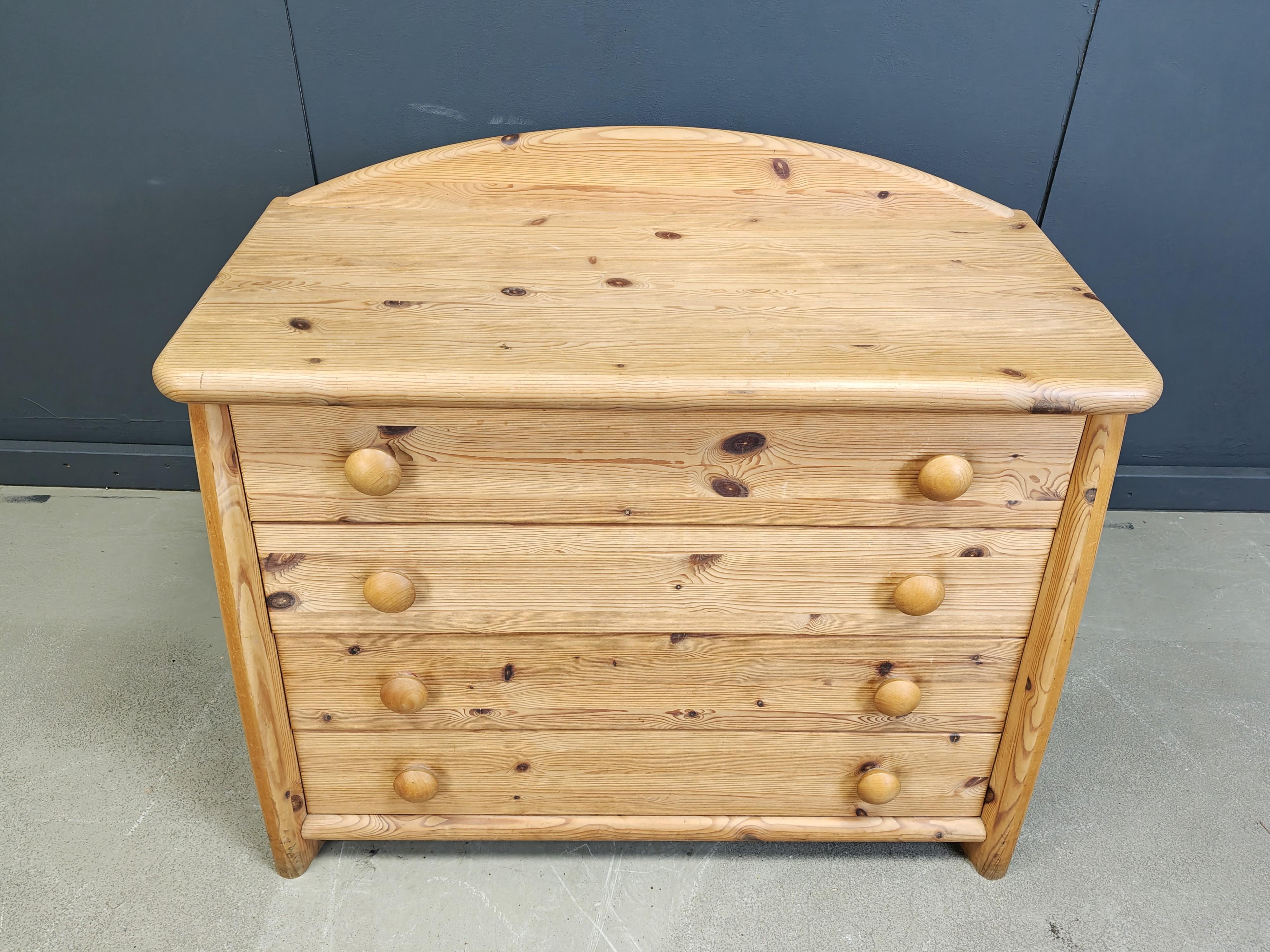 Cassettiera scandinava in legno di pino, anni '80 in vendita 7