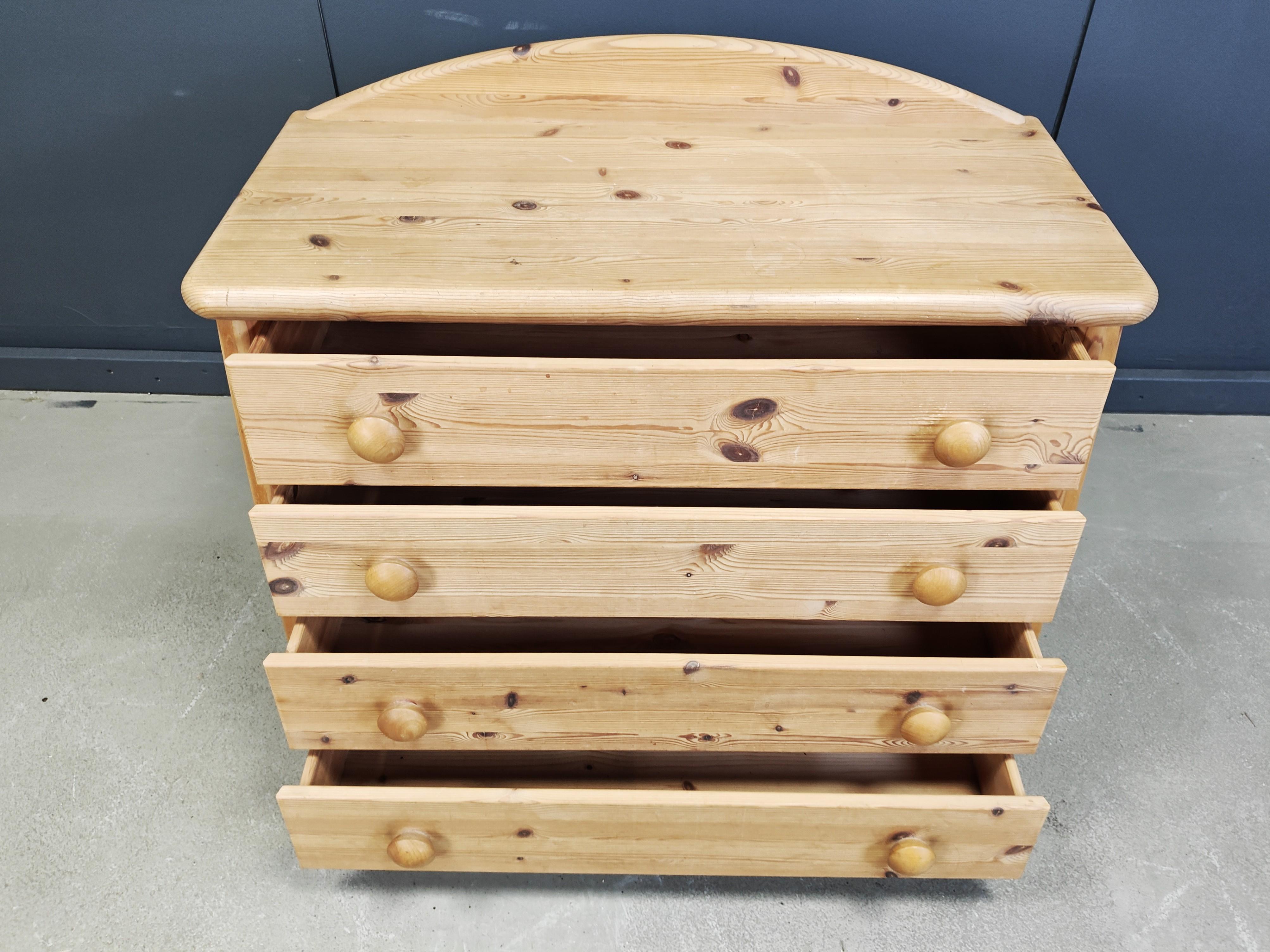 Danese Cassettiera scandinava in legno di pino, anni '80 in vendita