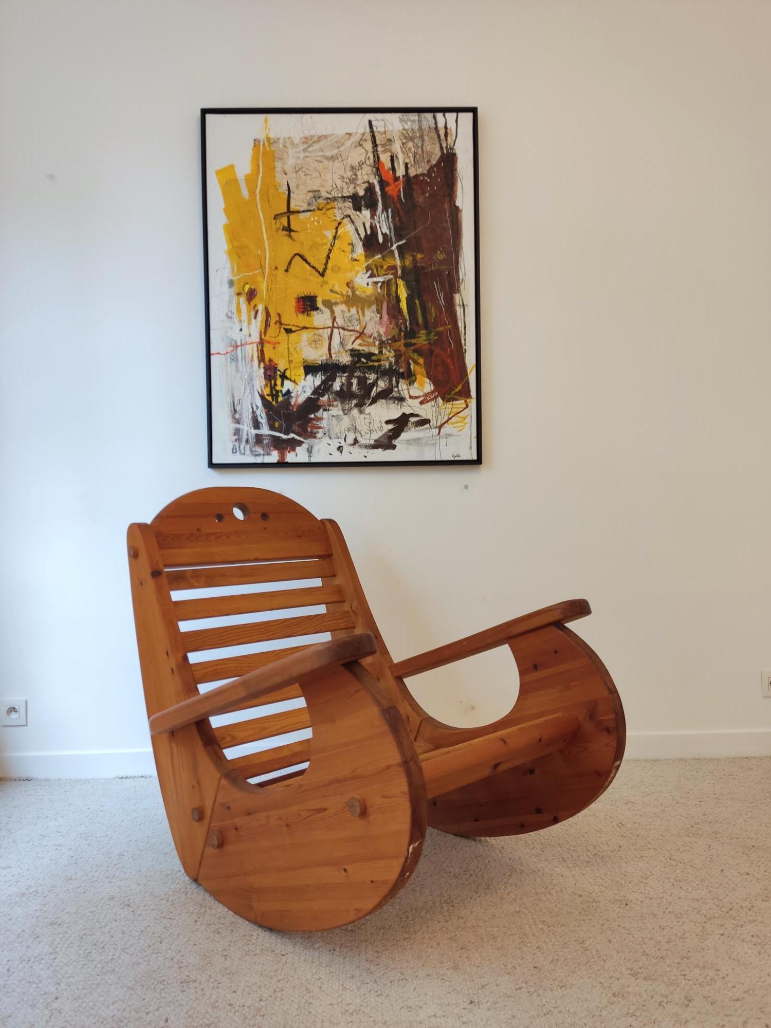 Arts and Crafts Chaise à bascule en pin scandinave en vente