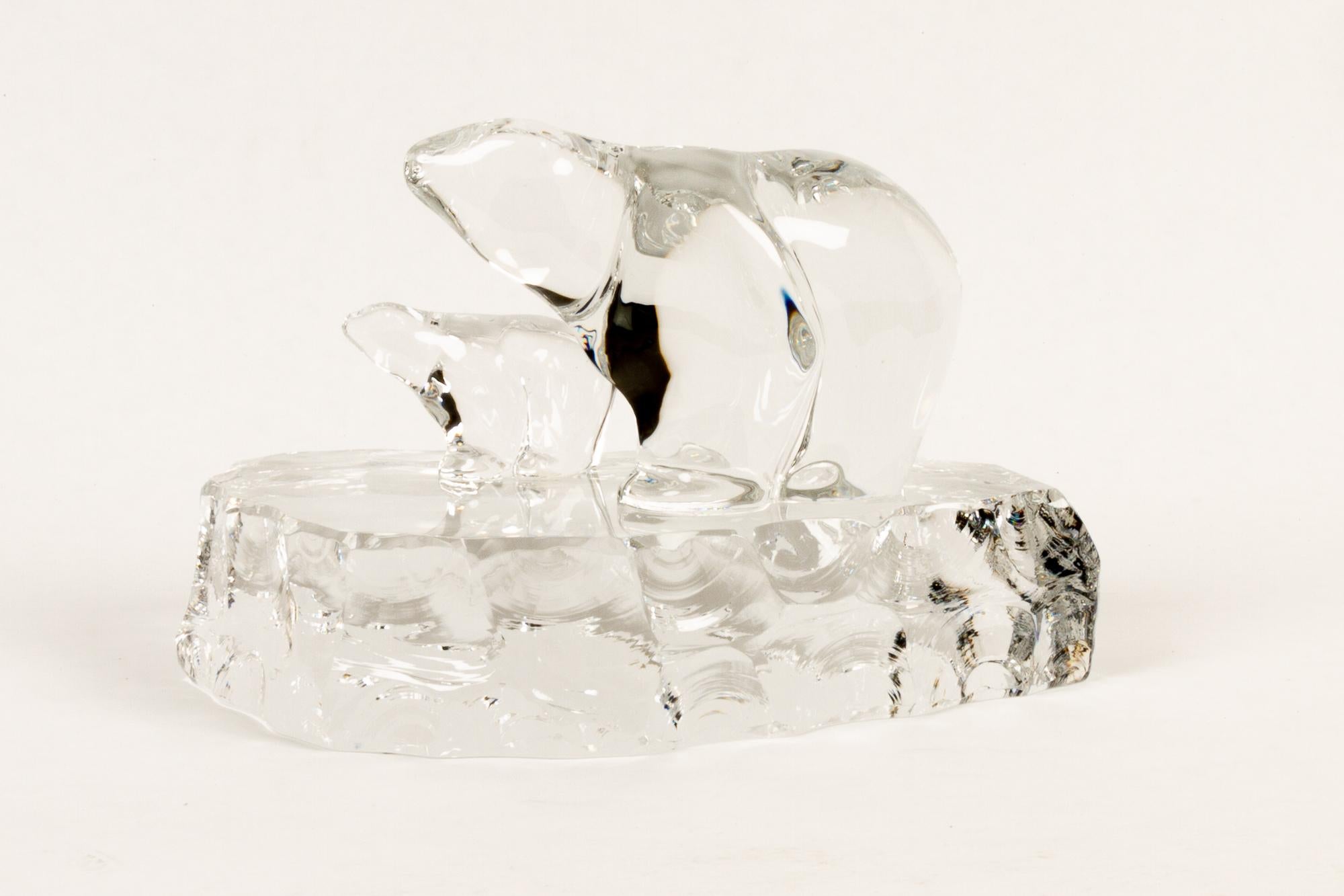 Scandinavian Polar Bear Crystal Figurine by Willy Johanson for Hadeland In Excellent Condition In Asaa, DK