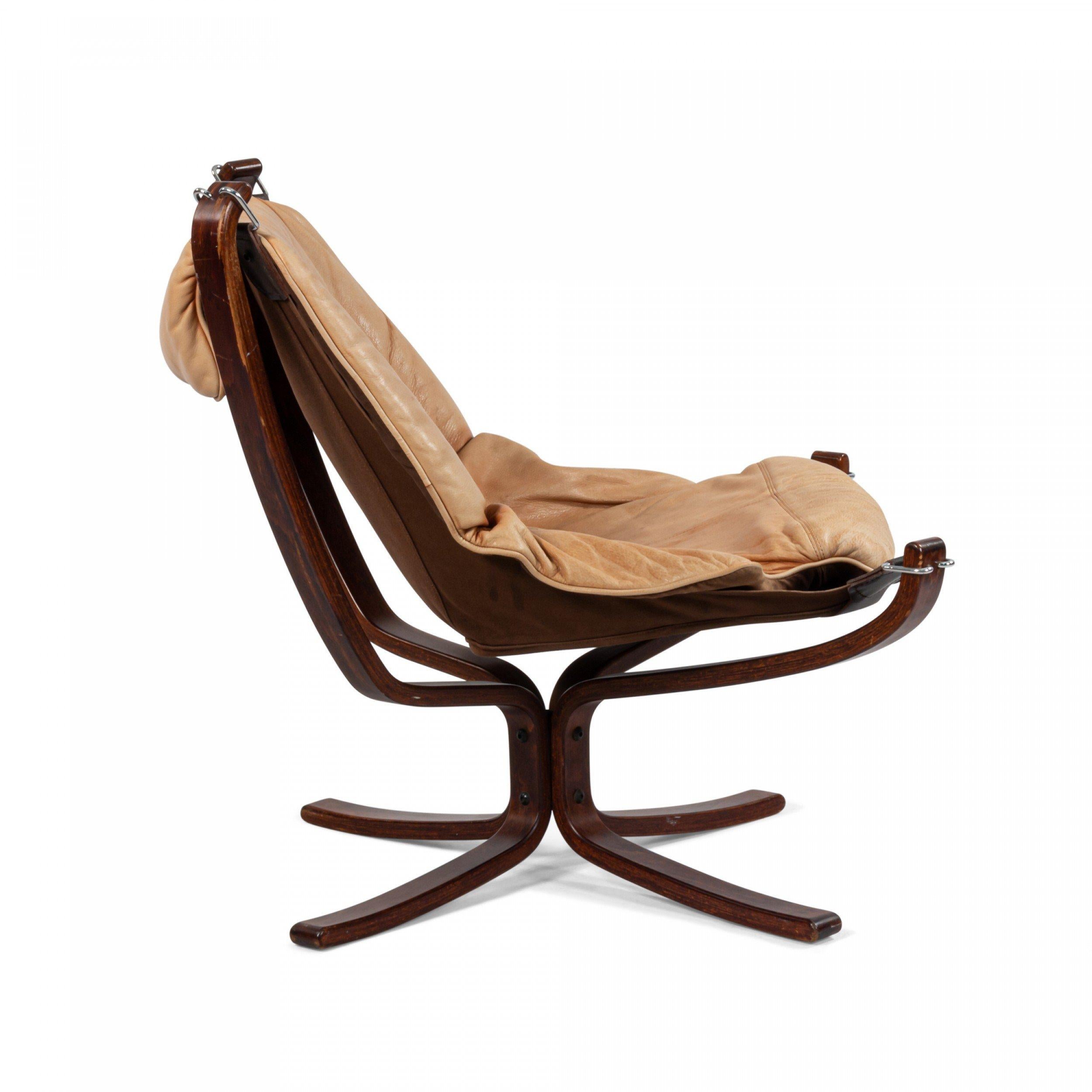 Scandinavian Post-War Beige Leather Chairs 2
