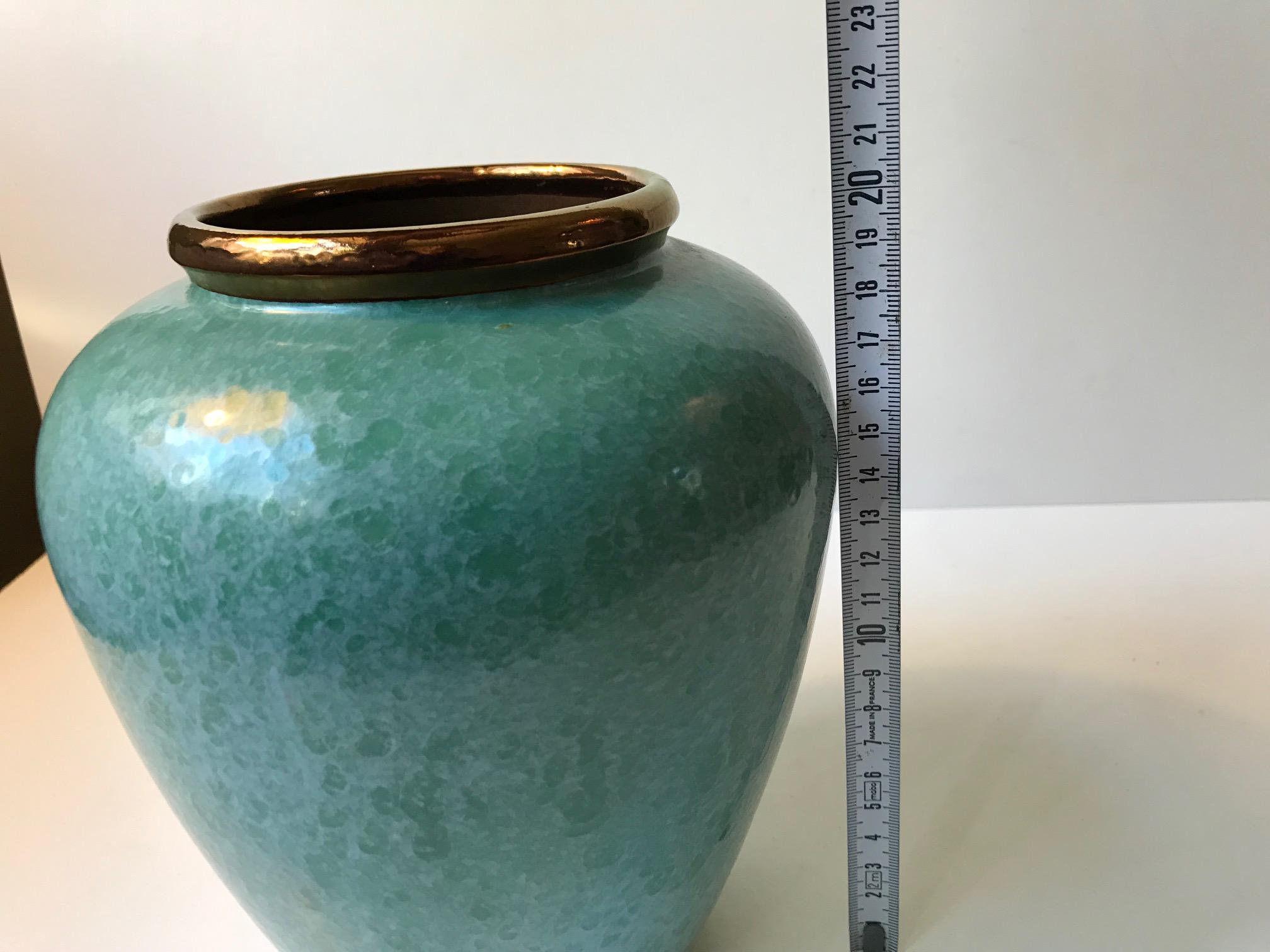 Scandinavian Pottery Urn with Speckled Green Glaze, 1970s In Good Condition In Esbjerg, DK