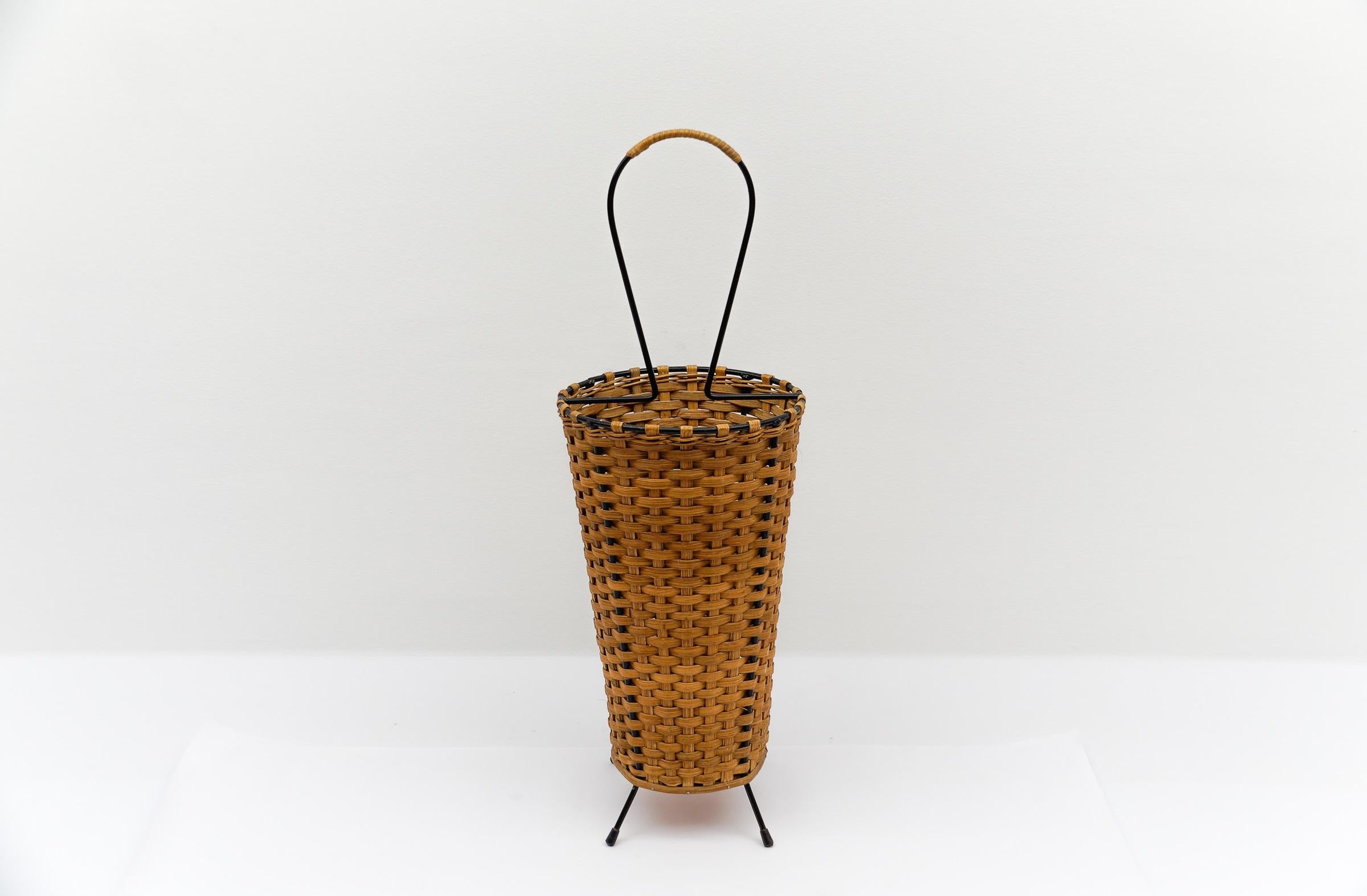 Mid-Century moderno Portaombrelli scandinavo in rattan e corda, Svezia, 1960 in vendita