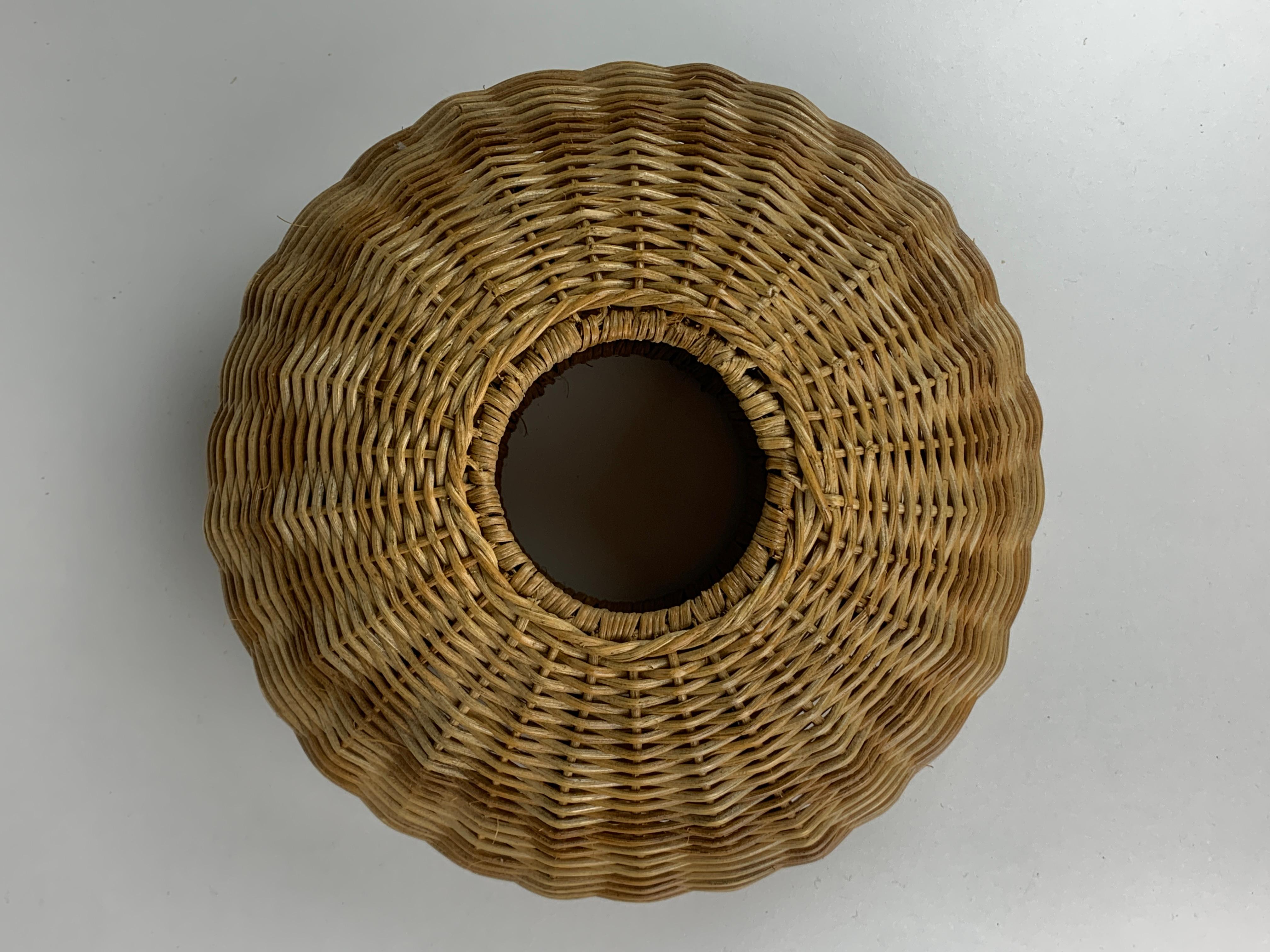 Scandinavian rattan wicker mushroom ufo table lamp, Denmark 1970s 9