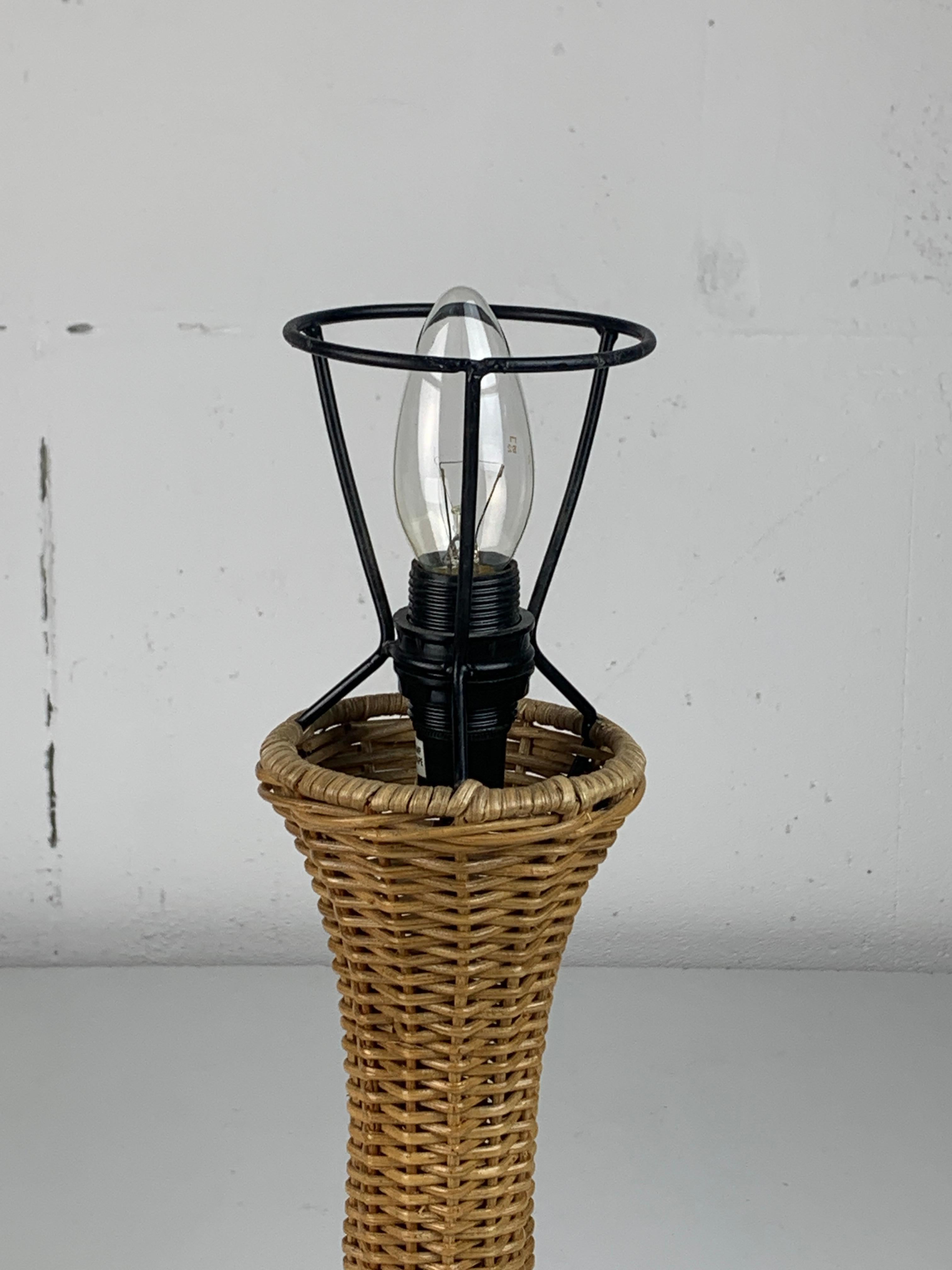 Scandinavian rattan wicker mushroom ufo table lamp, Denmark 1970s 10