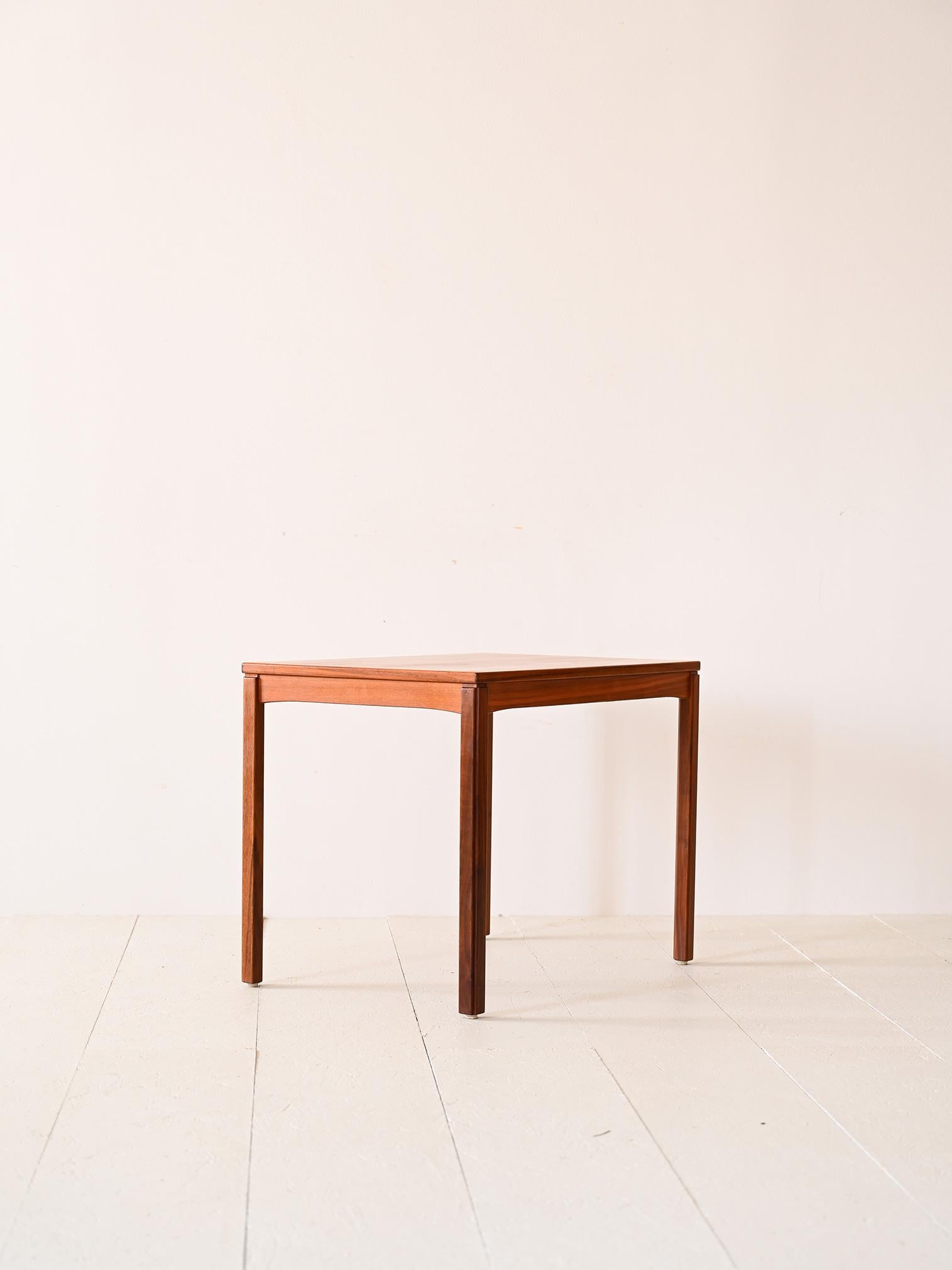 Scandinave moderne Table basse rectangulaire scandinave en teck en vente