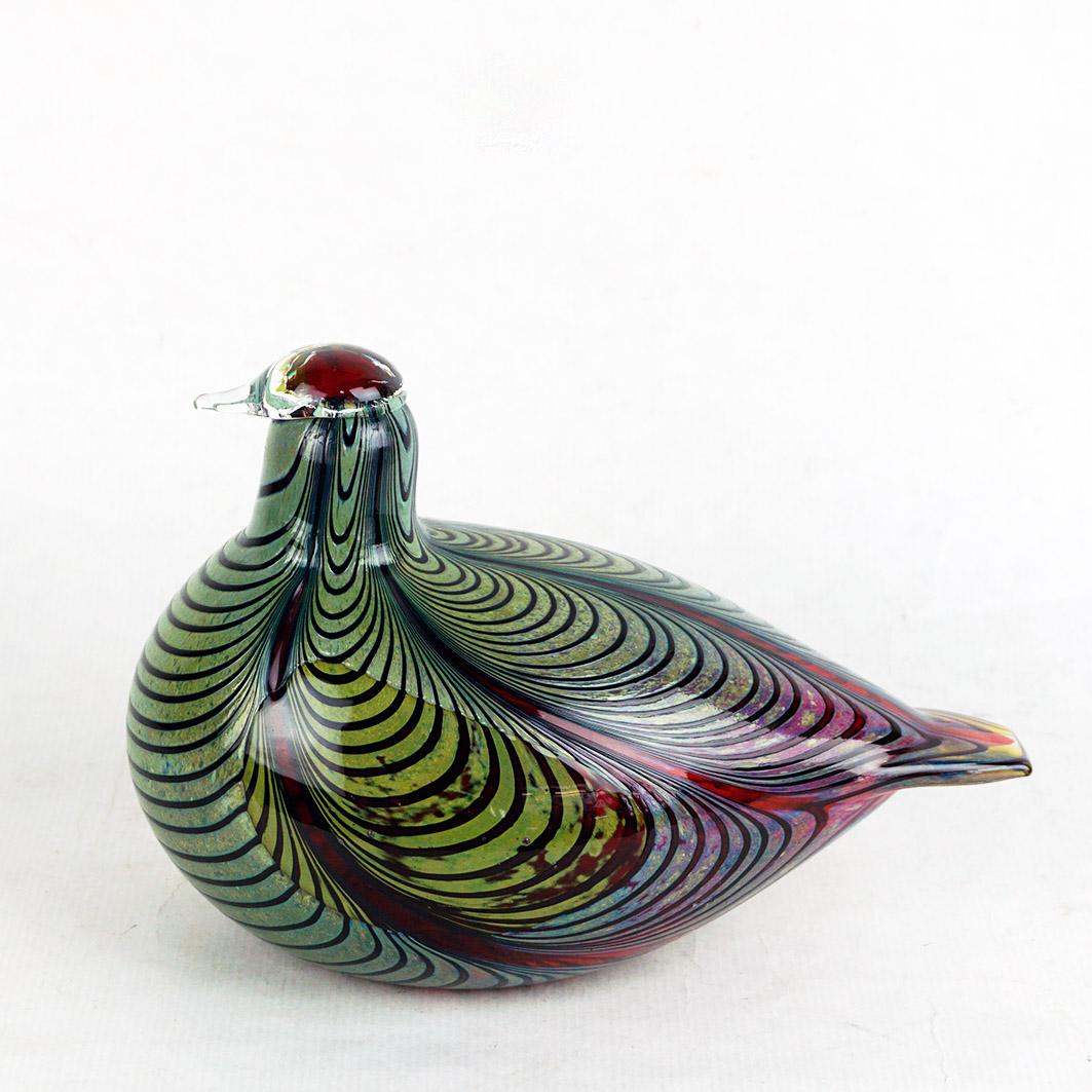 This amazing glass Art bird was designed and manufactured by Oiva Toikka For Notsjö Glasbruk, Nuutajärvi where he started his career as artistic director in 1963. However, Toikka is today mainly associated with IIttala, not least for the well known