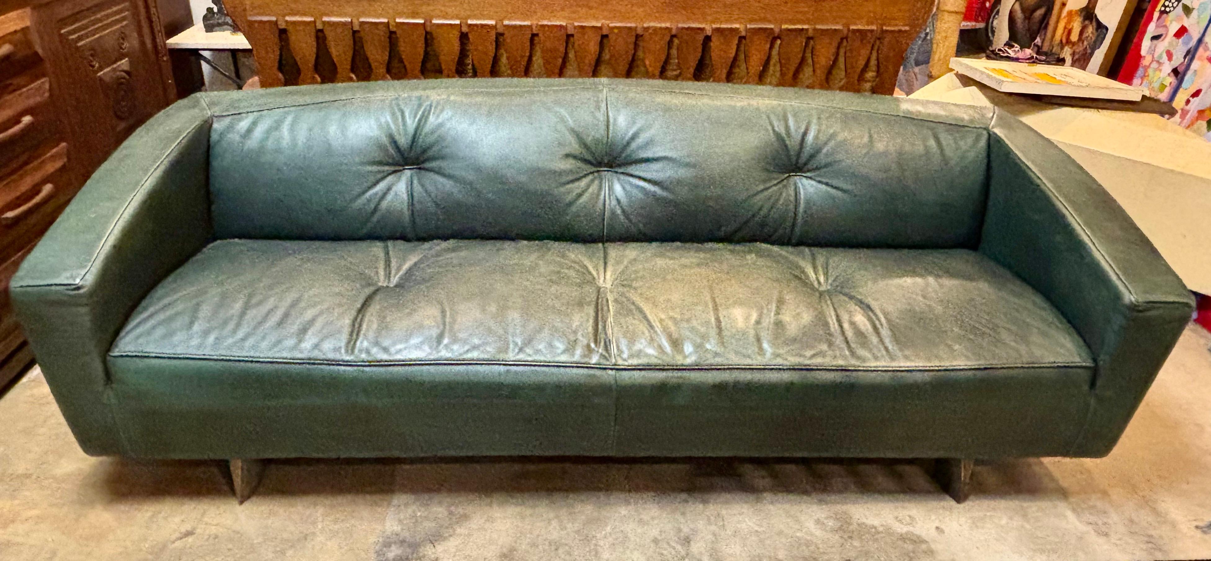 Néerlandais Canapé scandinave en cuir vert Riva de Gijs Papavo pour Montis en vente