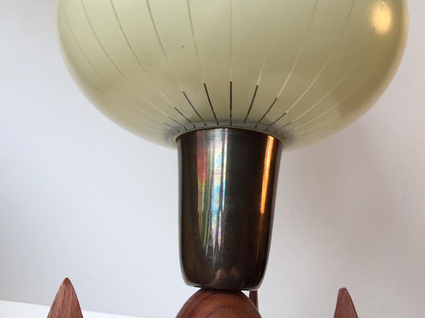 Mid-Century Modern Scandinavian Rocket Shaped Table Lamp in Teak and Pin-Stripe Glass For Sale
