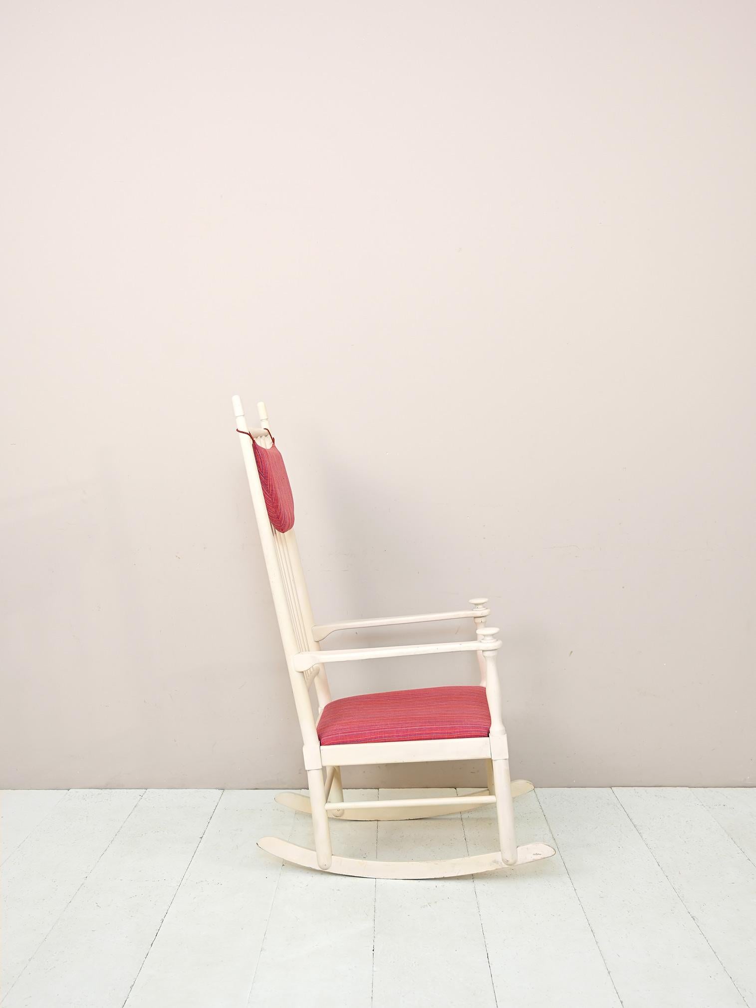 chaise scandinave bascule