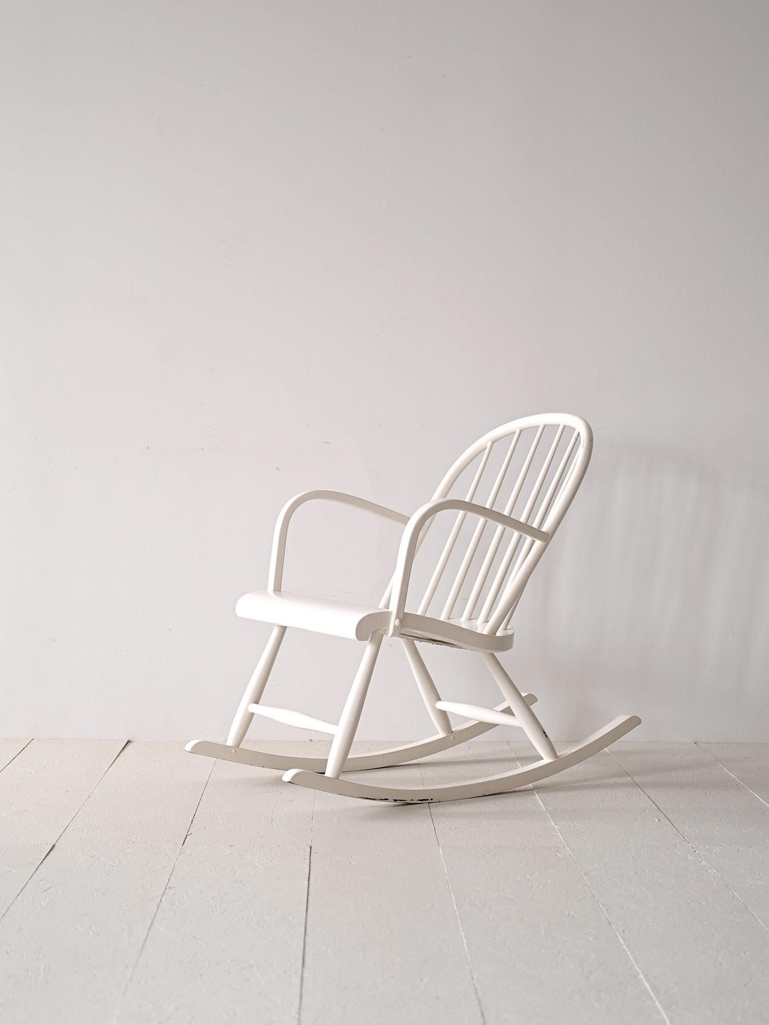 Scandinavian rocking chair In Good Condition For Sale In Brescia, IT