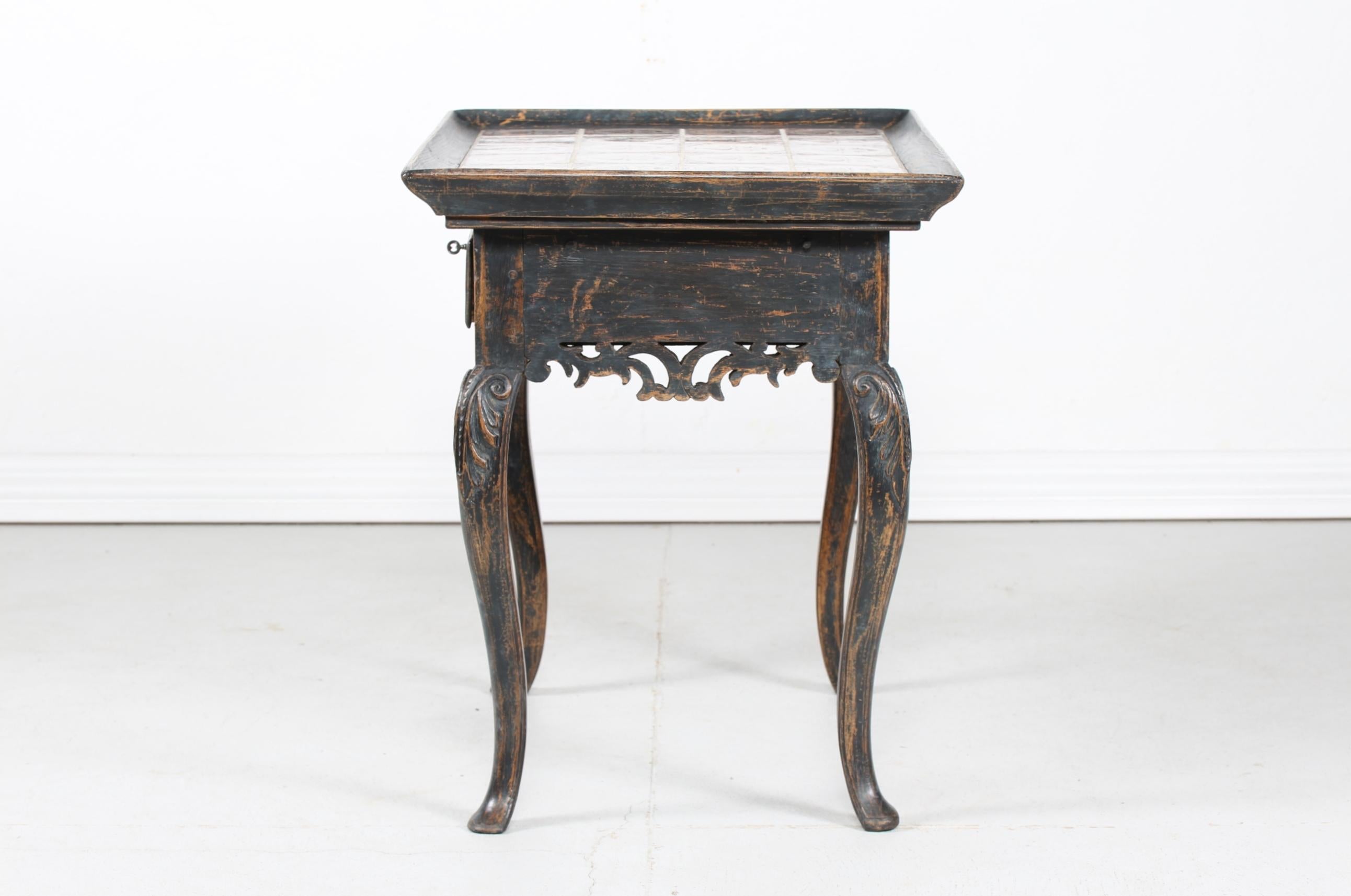 Wood Scandinavian Rococo Table from the 19th Century with Dutch Handpainted Tiles
