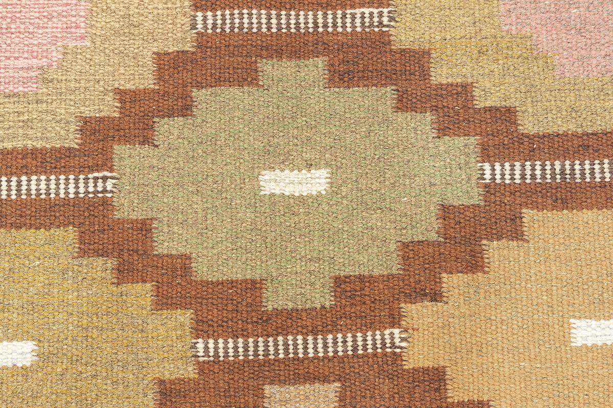 Tappeto Scandinavo Rollakan Colore Marrone Firmato In condizioni buone in vendita a Ferrara, IT