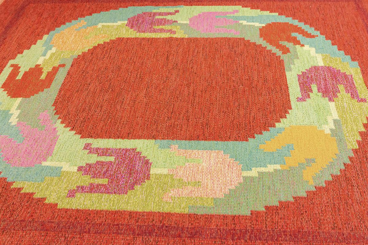 Scandinavian Modern Scandinavian Rug Rollakan  Dynamic Circular motif For Sale