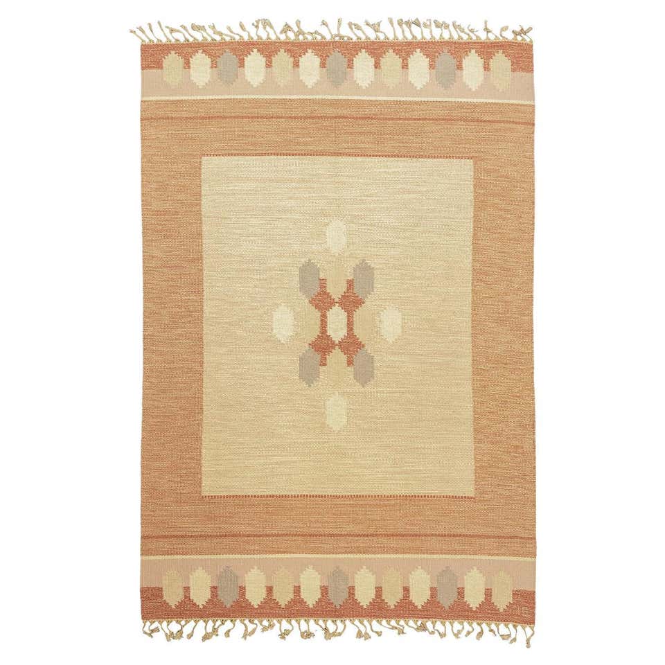 Scandinavian Modern Rugs and Carpets - 1,853 For Sale at 1stDibs | mid ...