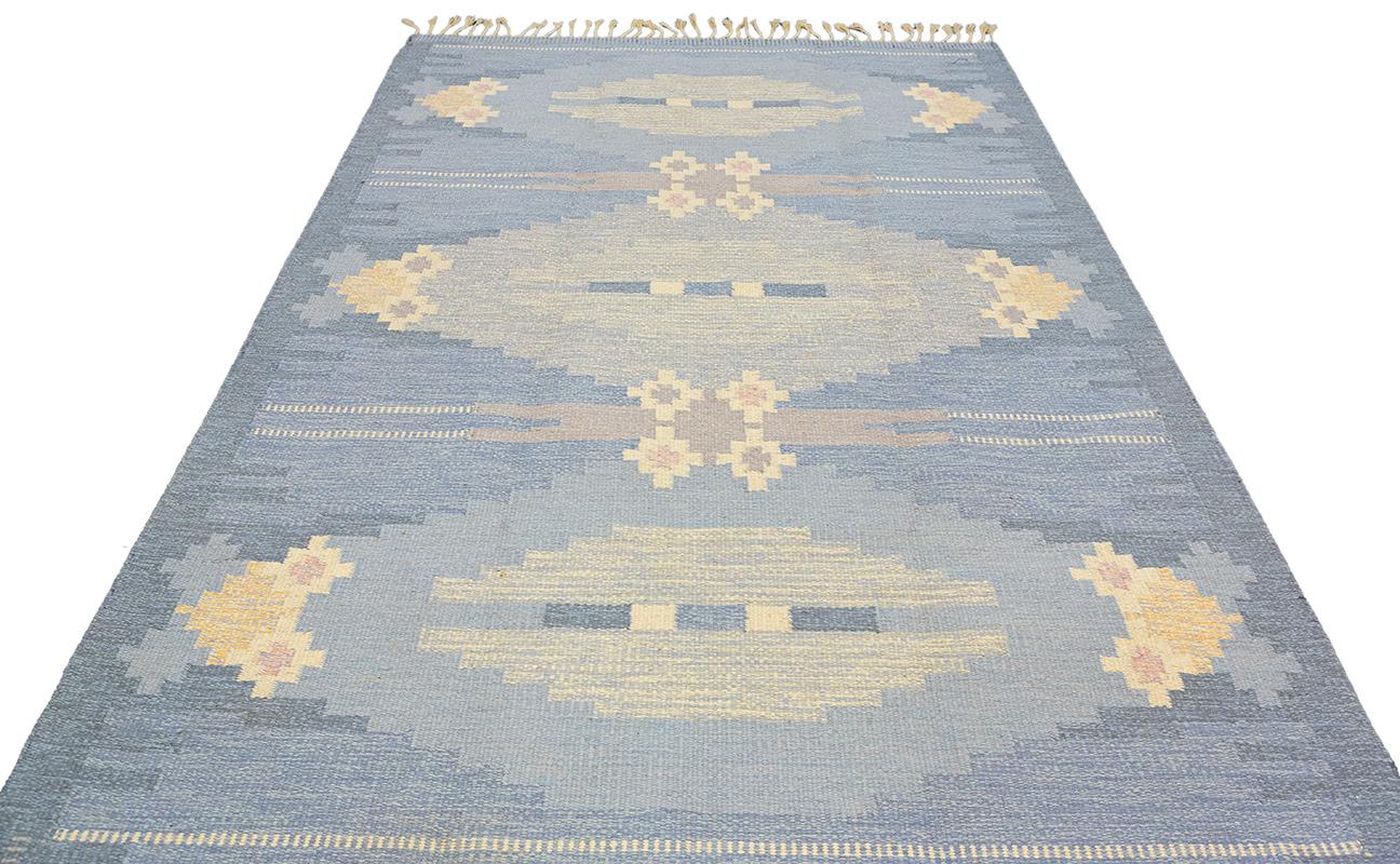Hand-Knotted Scandinavian Rollakan Rug For Sale