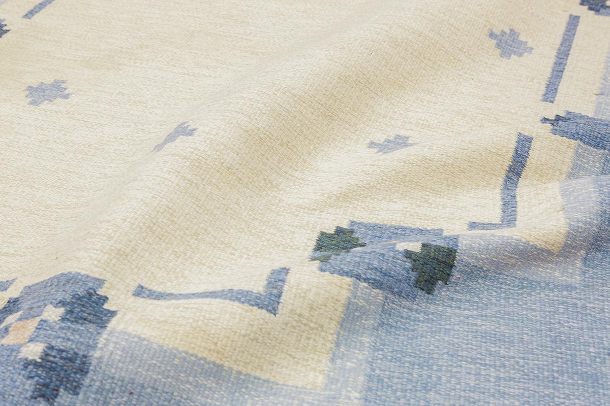 Tapis scandinave Rollakan bleu clair Bon état - En vente à Ferrara, IT