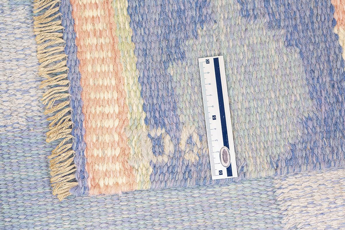 Skandinavischer Teppich Rollakan Hellblau (Wolle) im Angebot