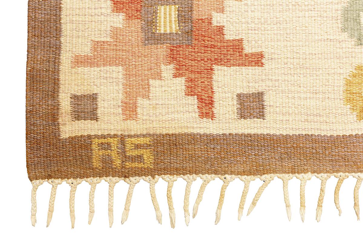 Hand-Crafted Scandinavian Rug Rollakan Signed AS For Sale