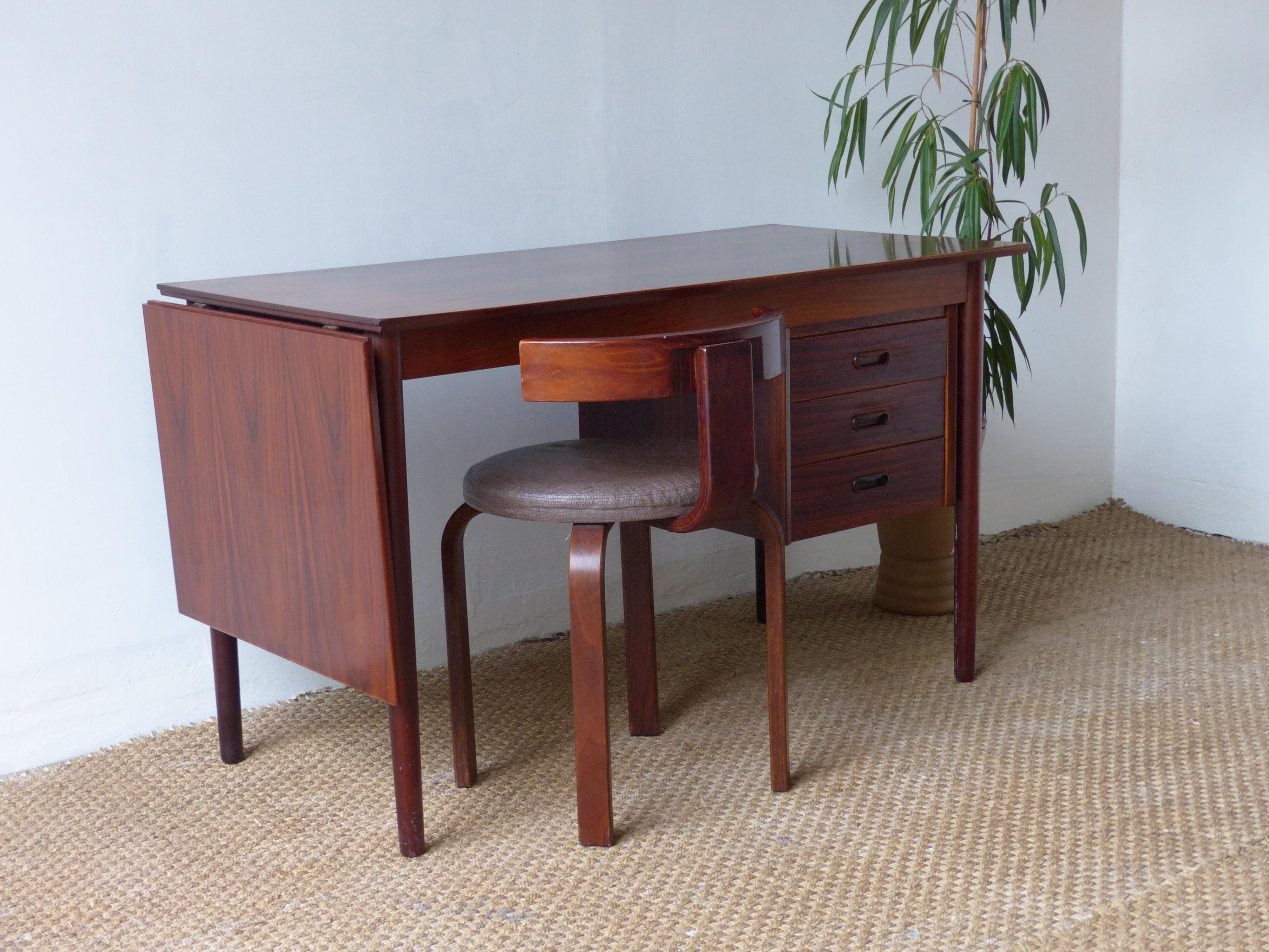 Scandinavian Rosewood Desk by Arne Vodder For Sale 5